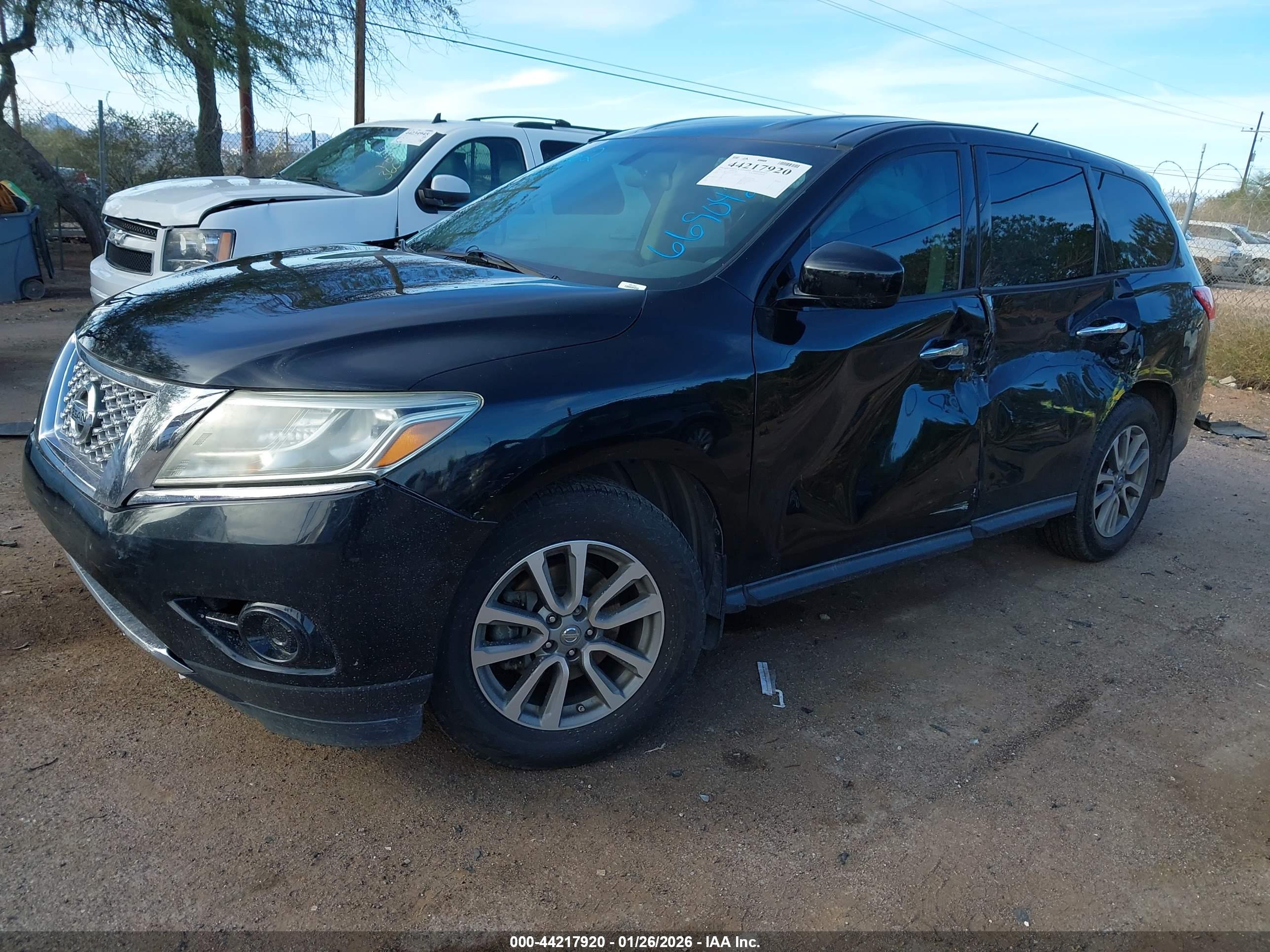 NISSAN PATHFINDER image 2