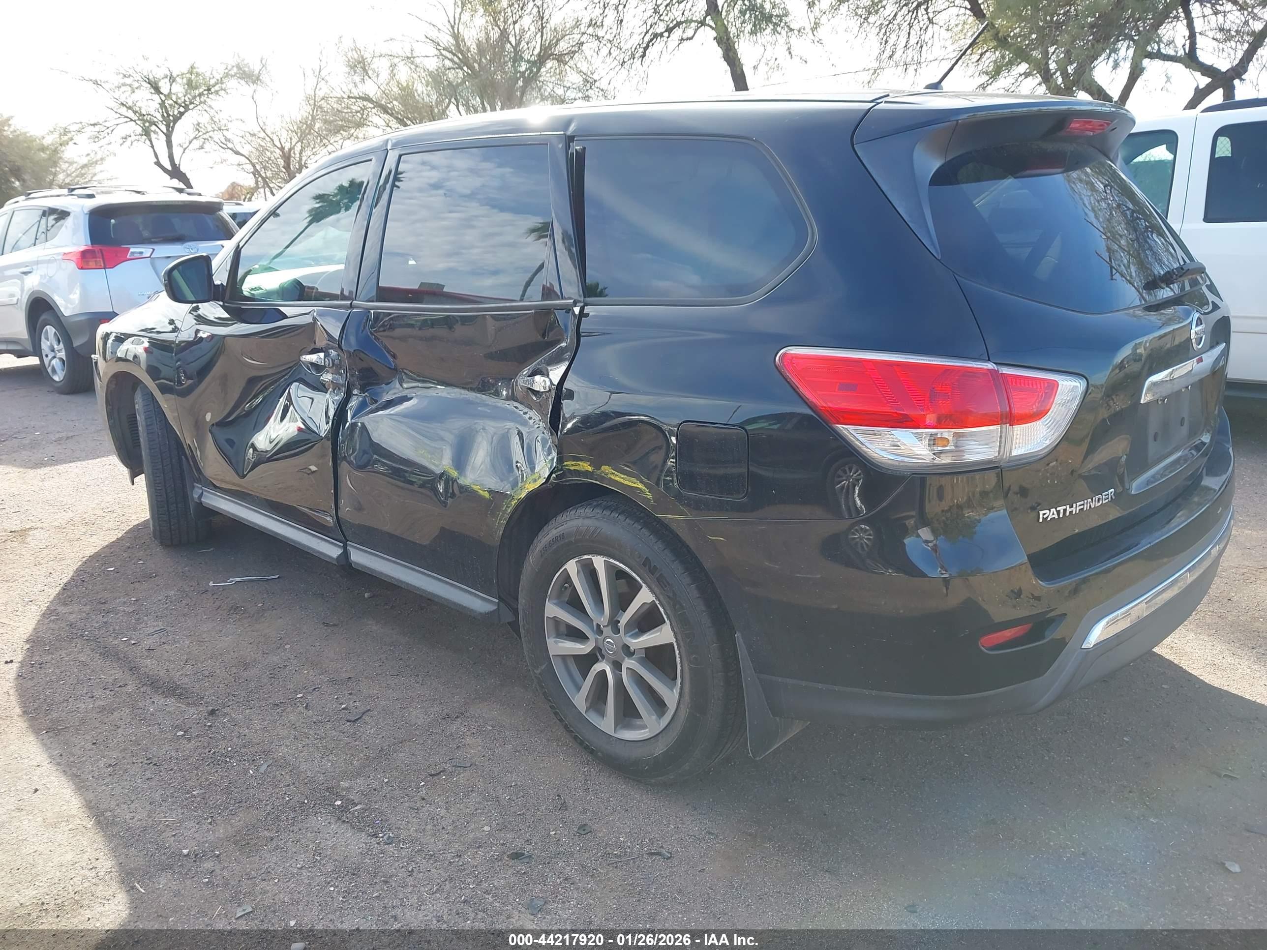 NISSAN PATHFINDER image 3