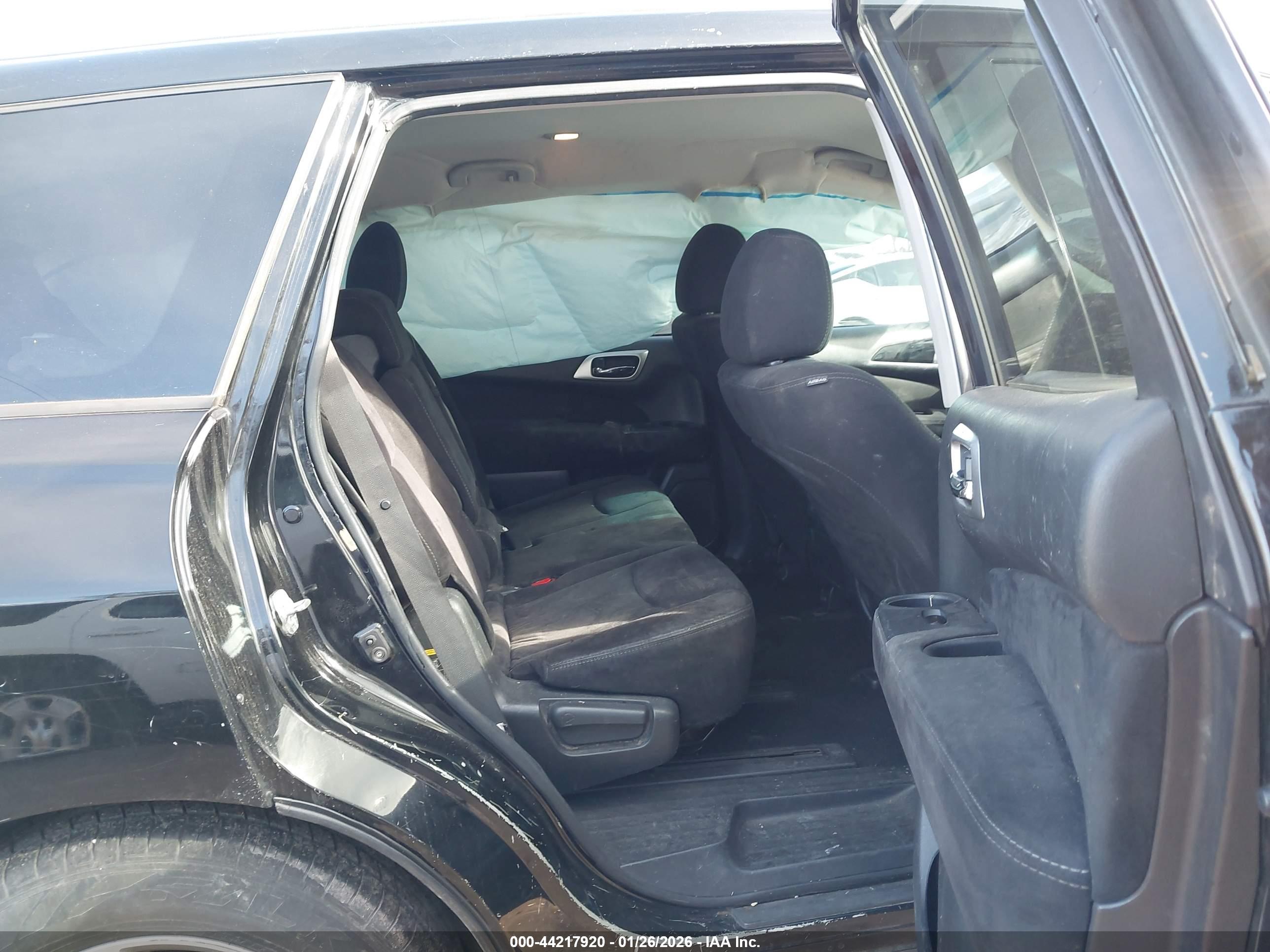 NISSAN PATHFINDER image 8