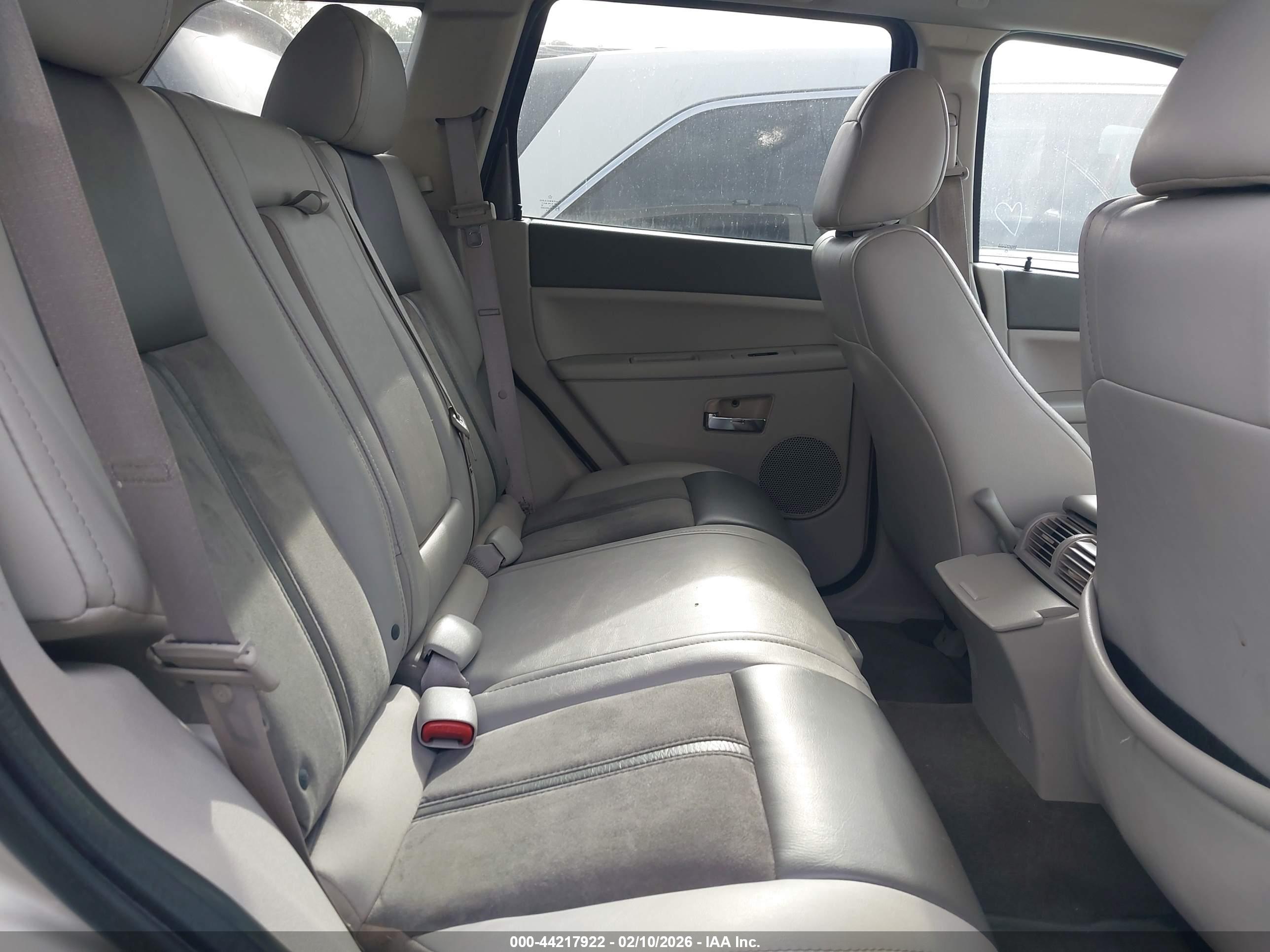 JEEP GRAND image 8