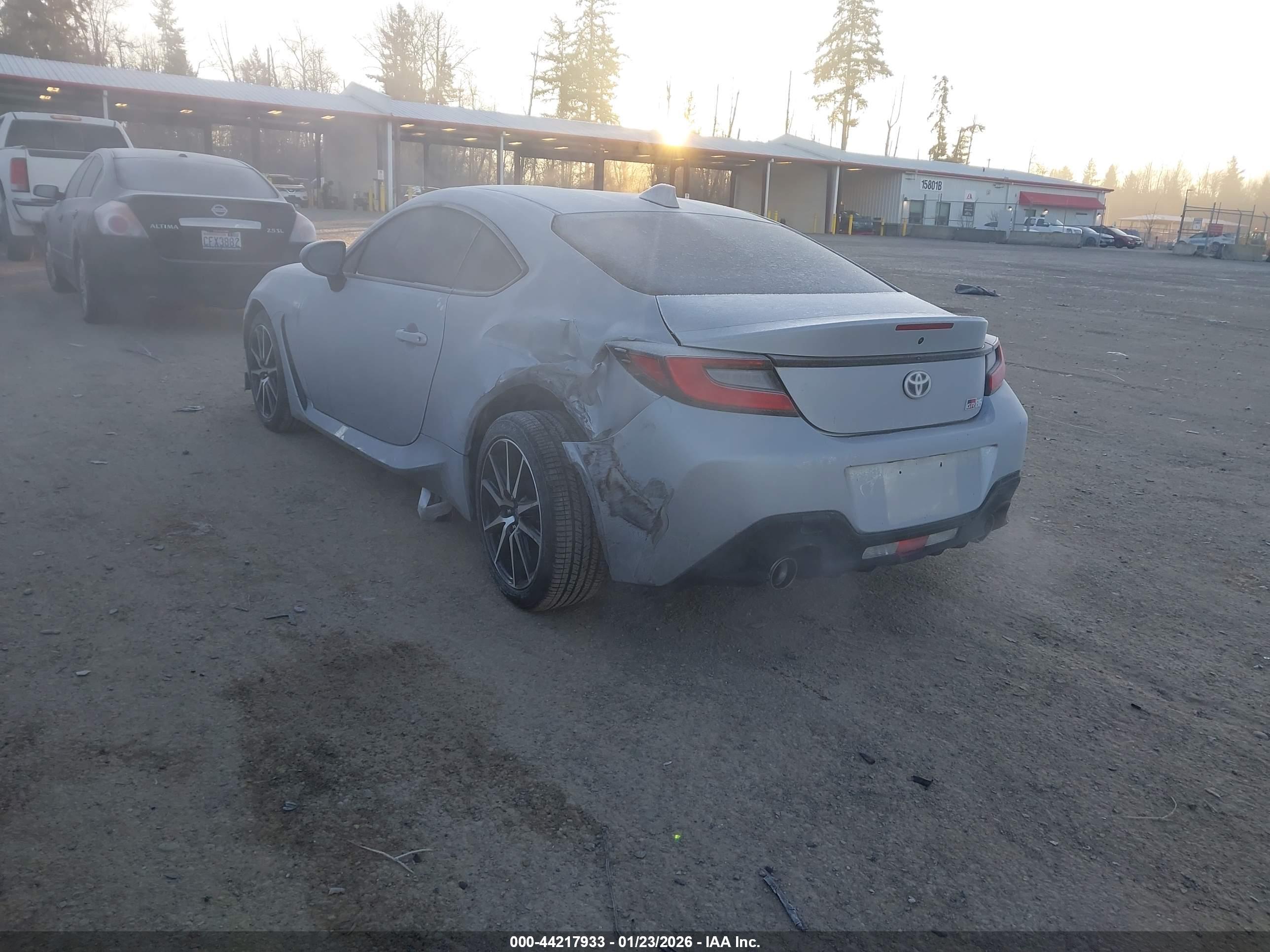 TOYOTA GR86 image 3