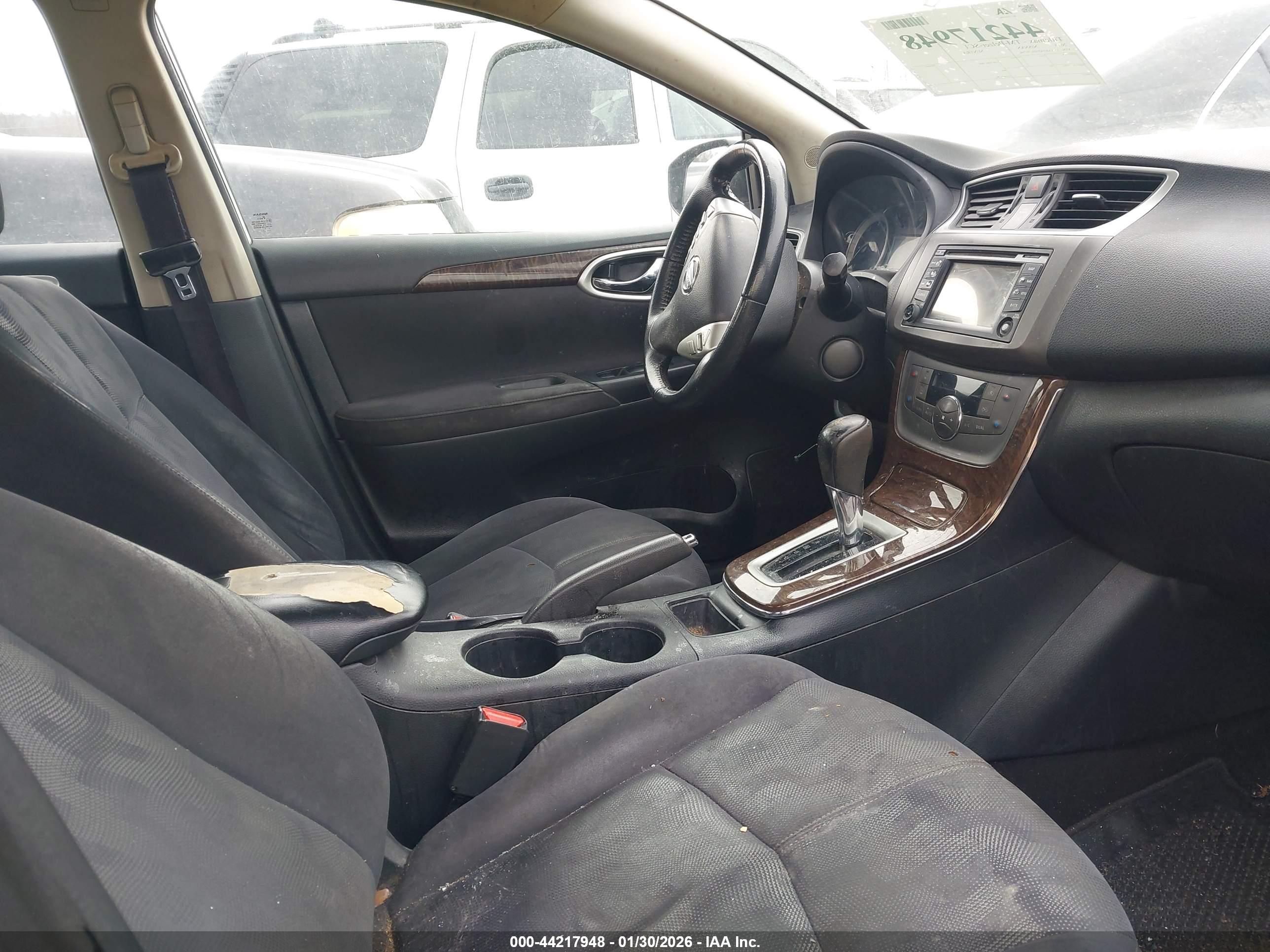 NISSAN SENTRA image 5