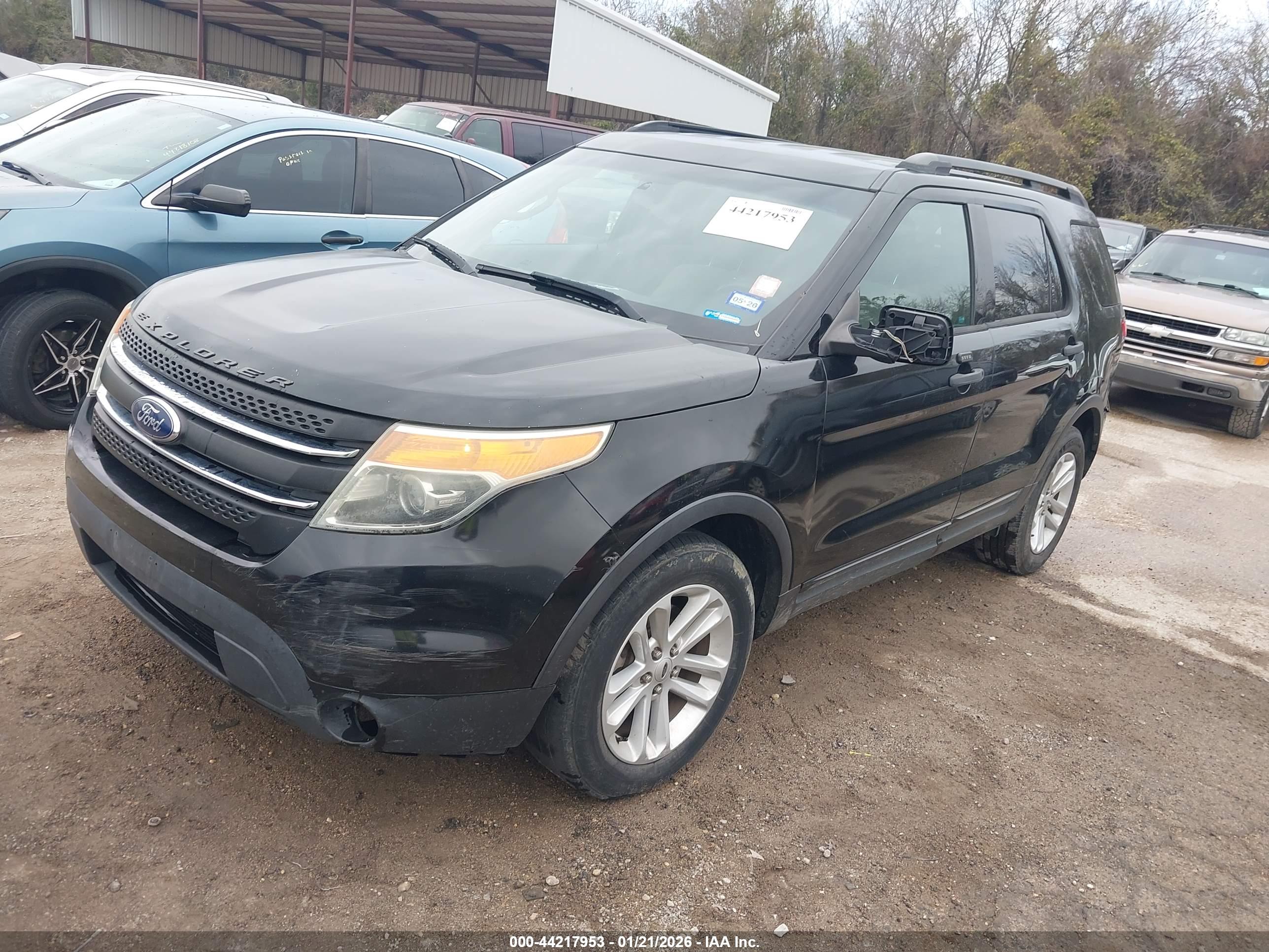FORD EXPLORER image 2