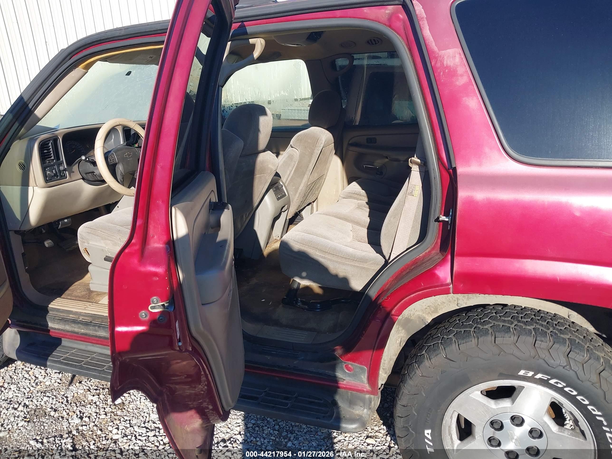 CHEVROLET TAHOE image 8