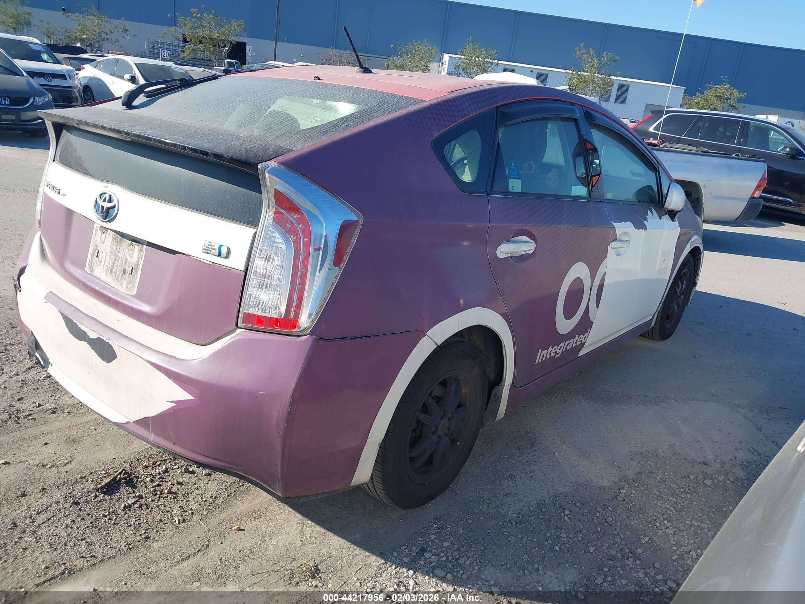TOYOTA PRIUS image 4