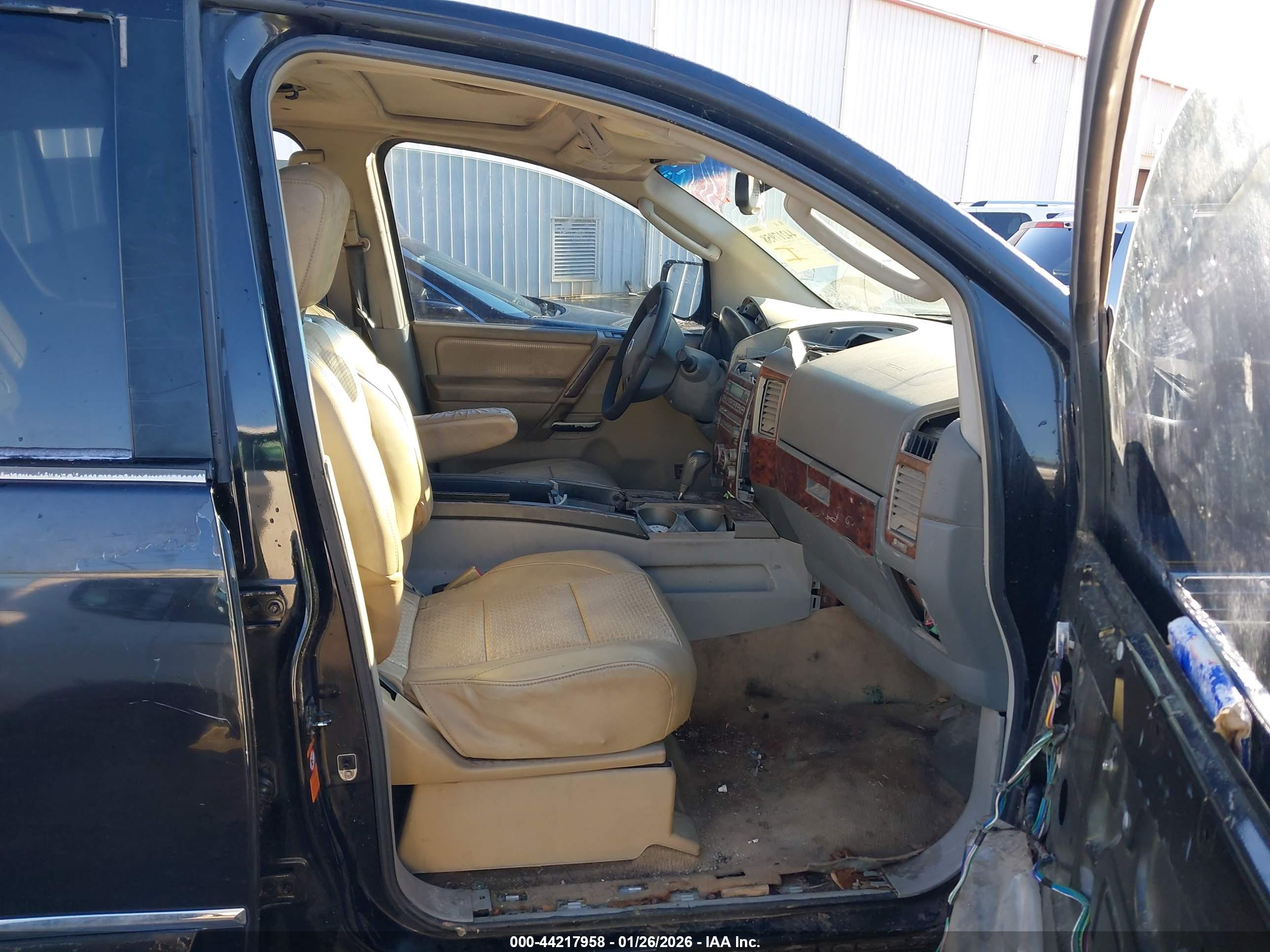 NISSAN PATHFINDER image 5