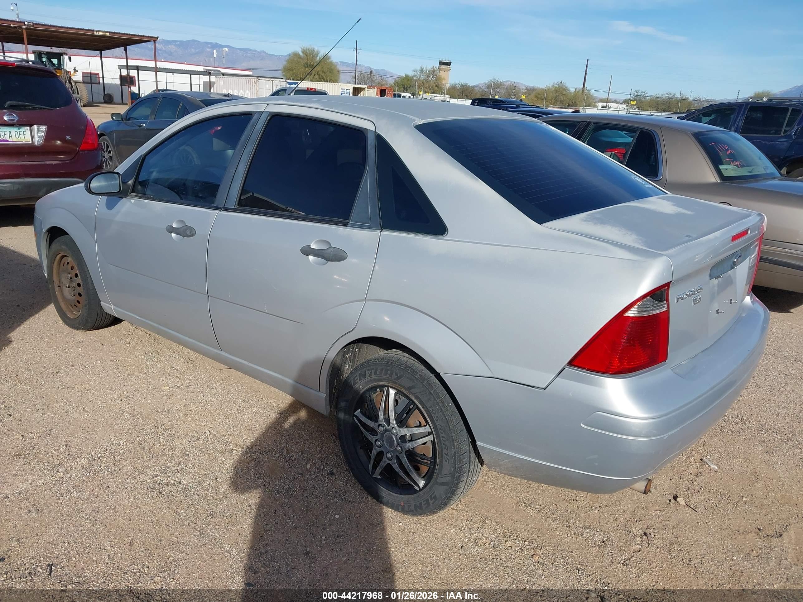 FORD FOCUS image 3