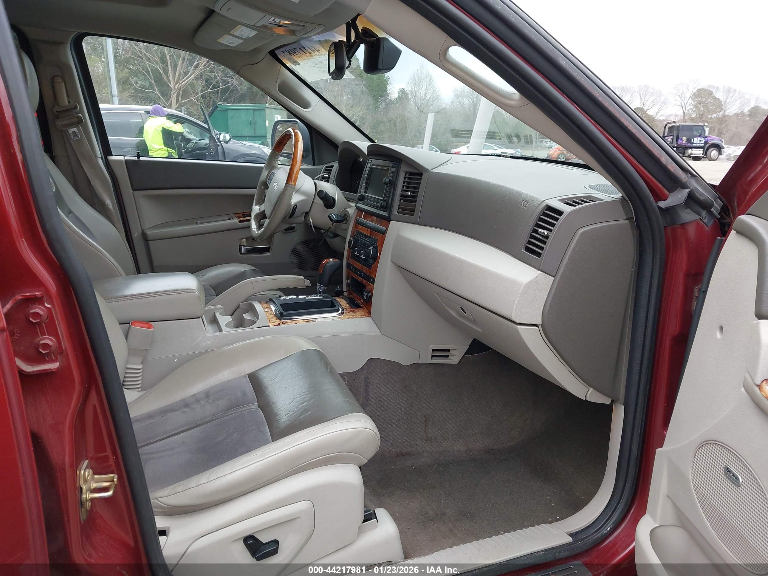 JEEP GRAND image 5
