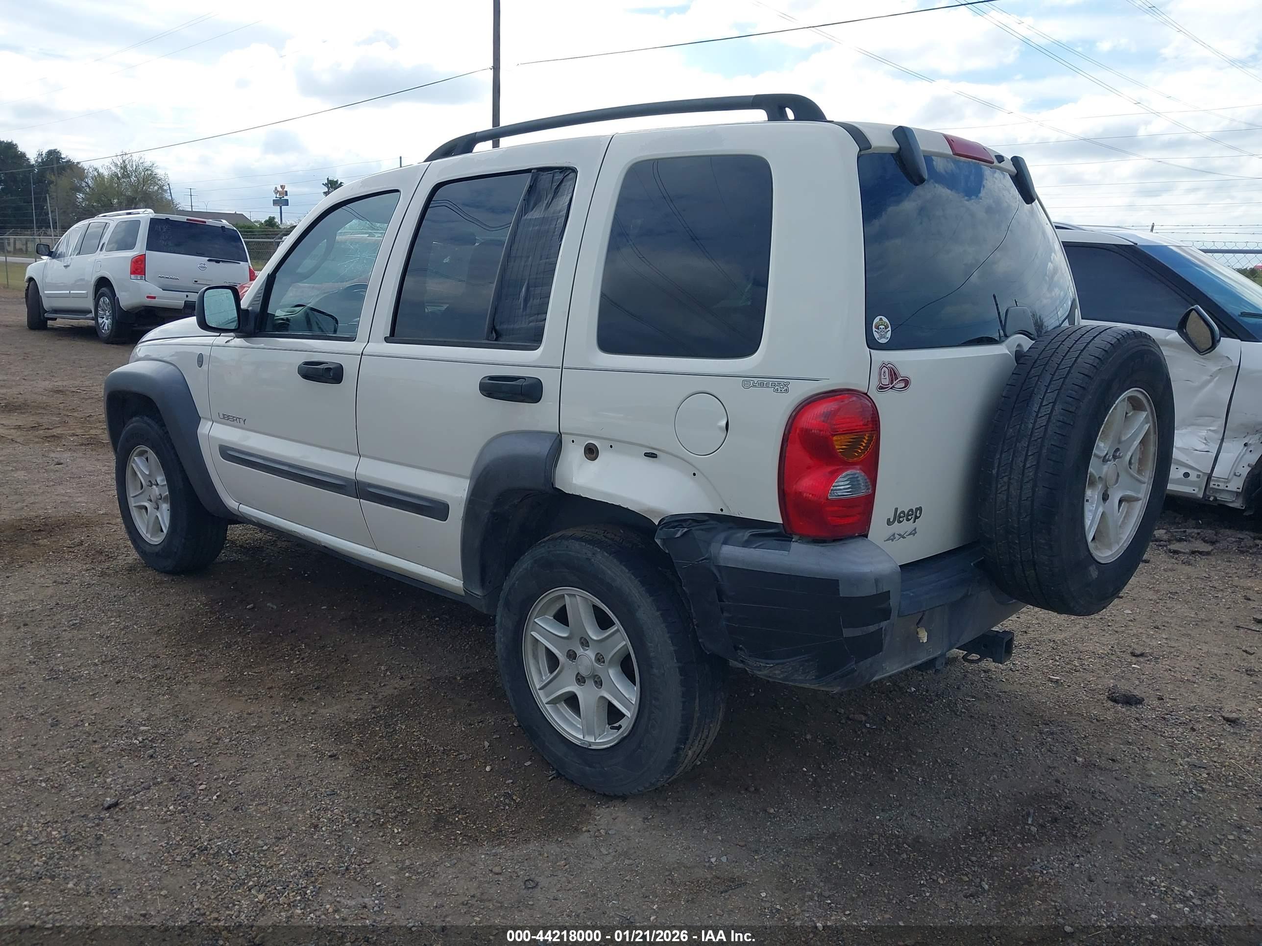 JEEP LIBERTY image 3