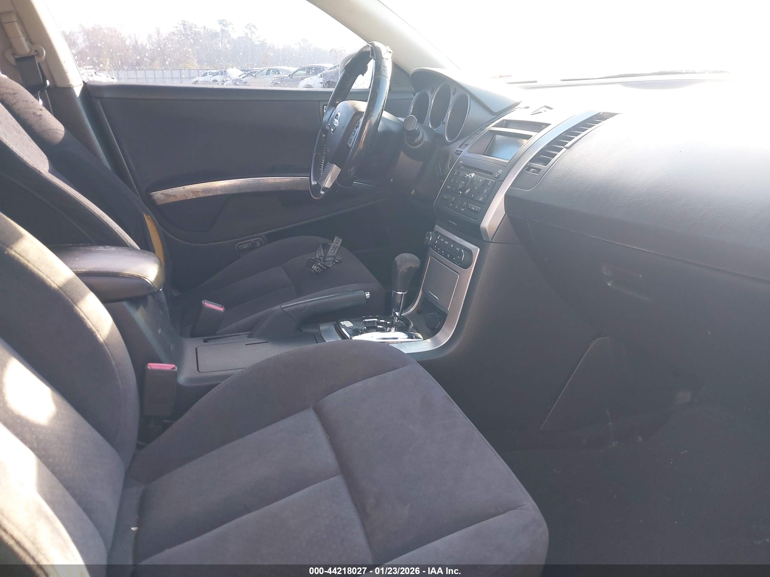 NISSAN MAXIMA image 5