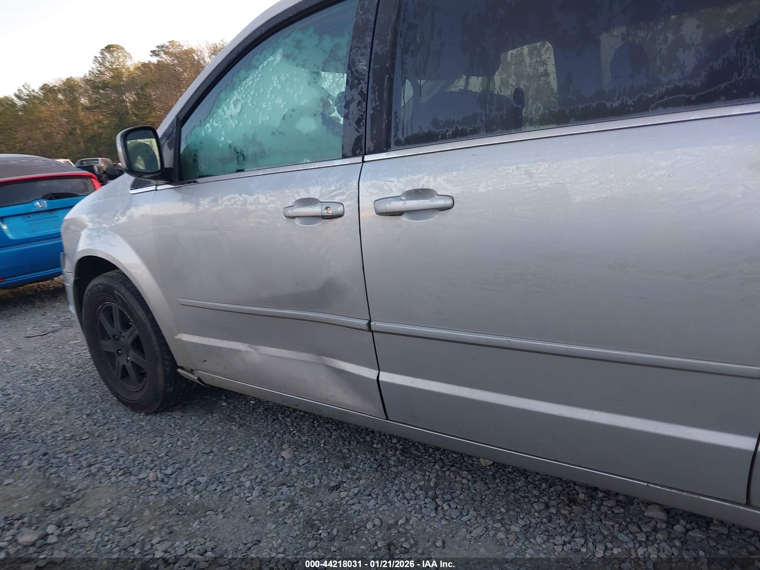 CHRYSLER TOWN image 6