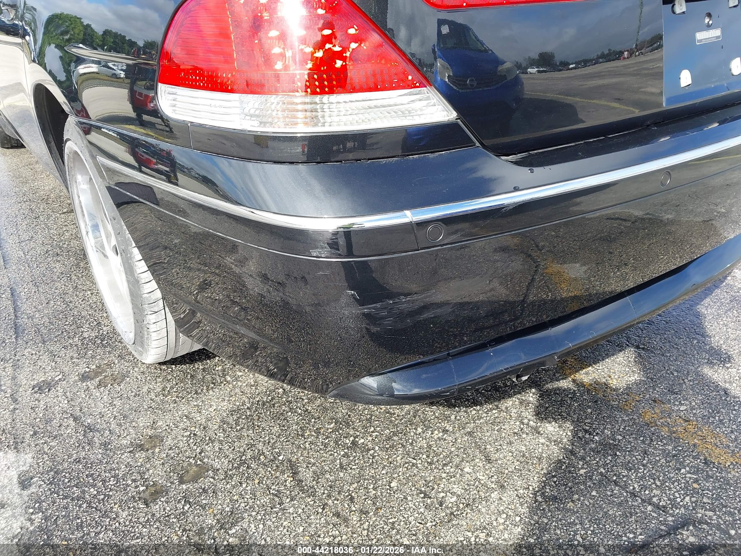 BMW 745LI image 6