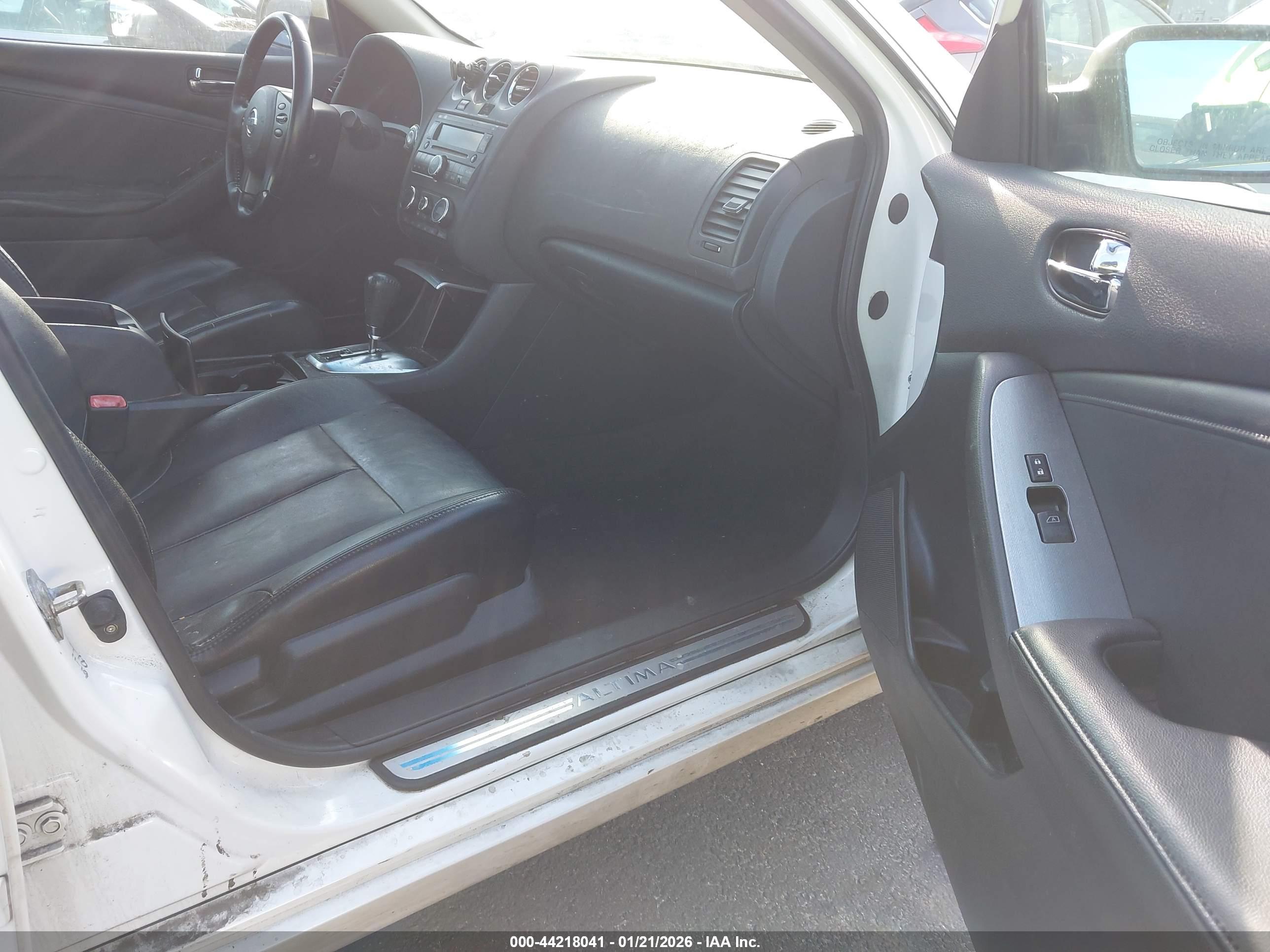 NISSAN ALTIMA image 5
