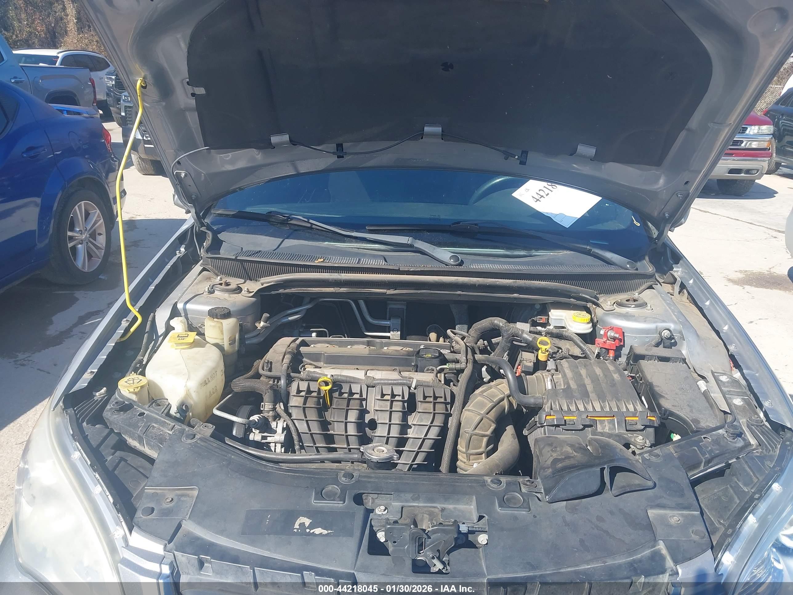 CHRYSLER 200 image 10
