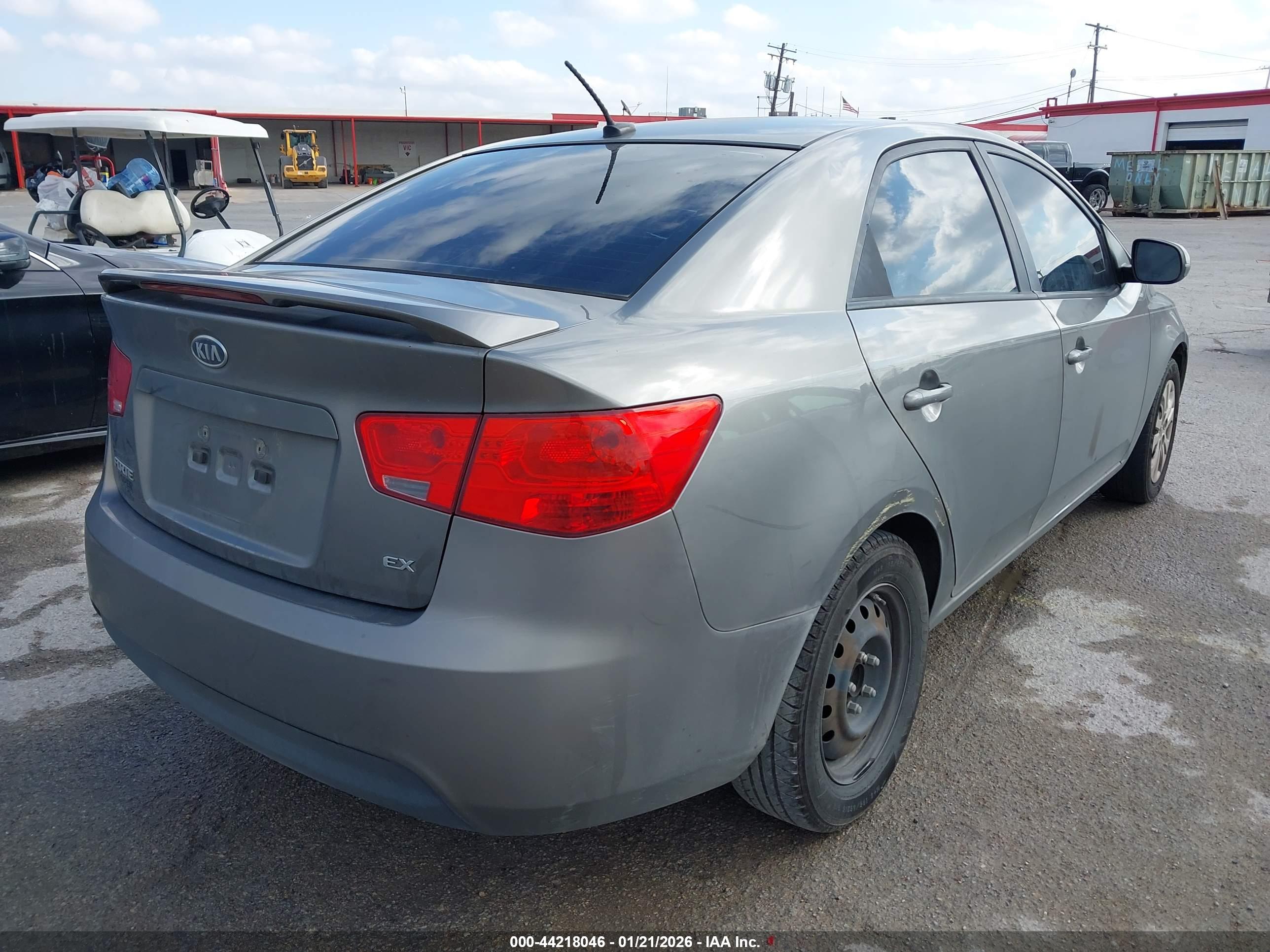 KIA FORTE image 4
