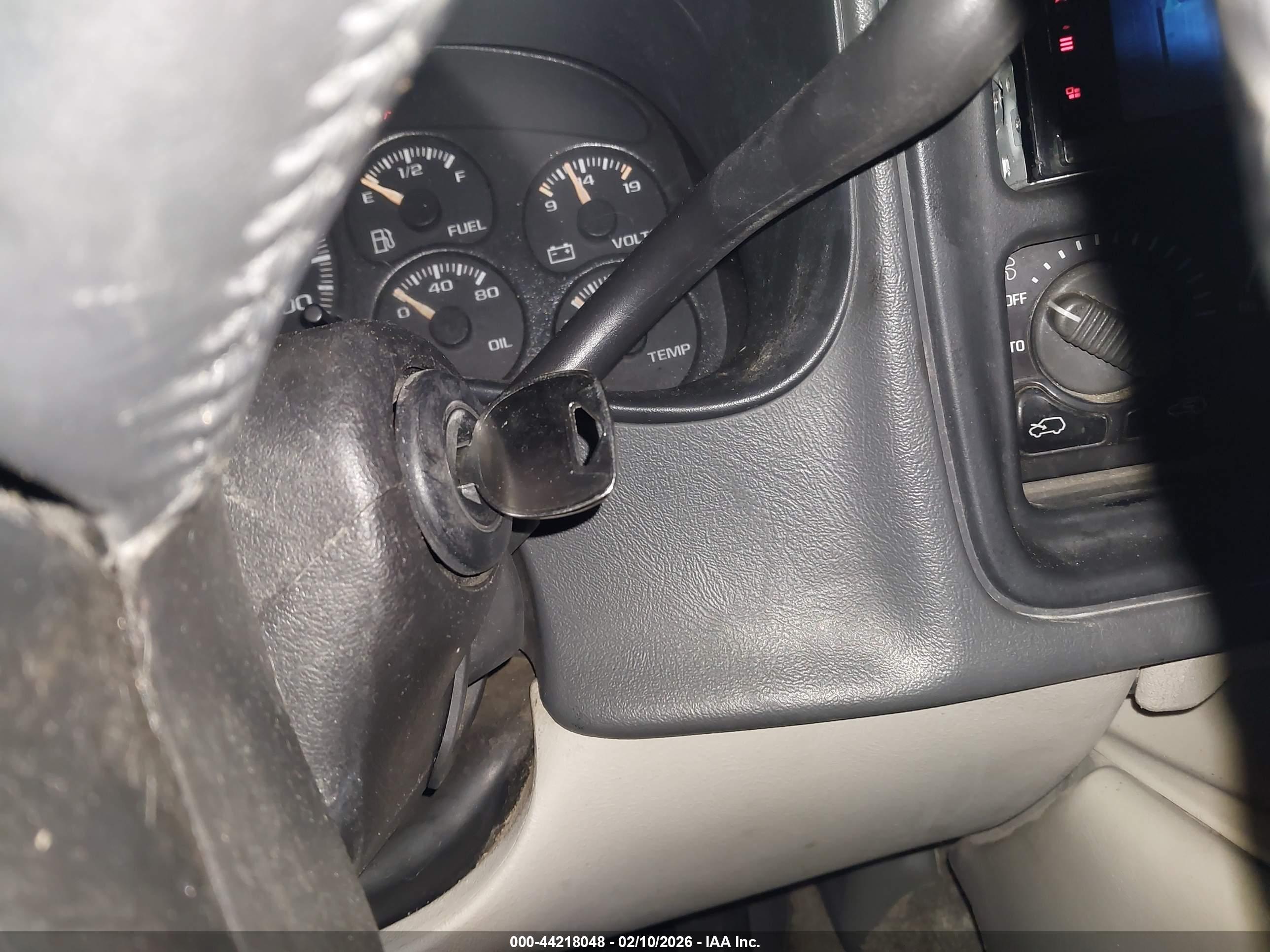 GMC YUKON image 11