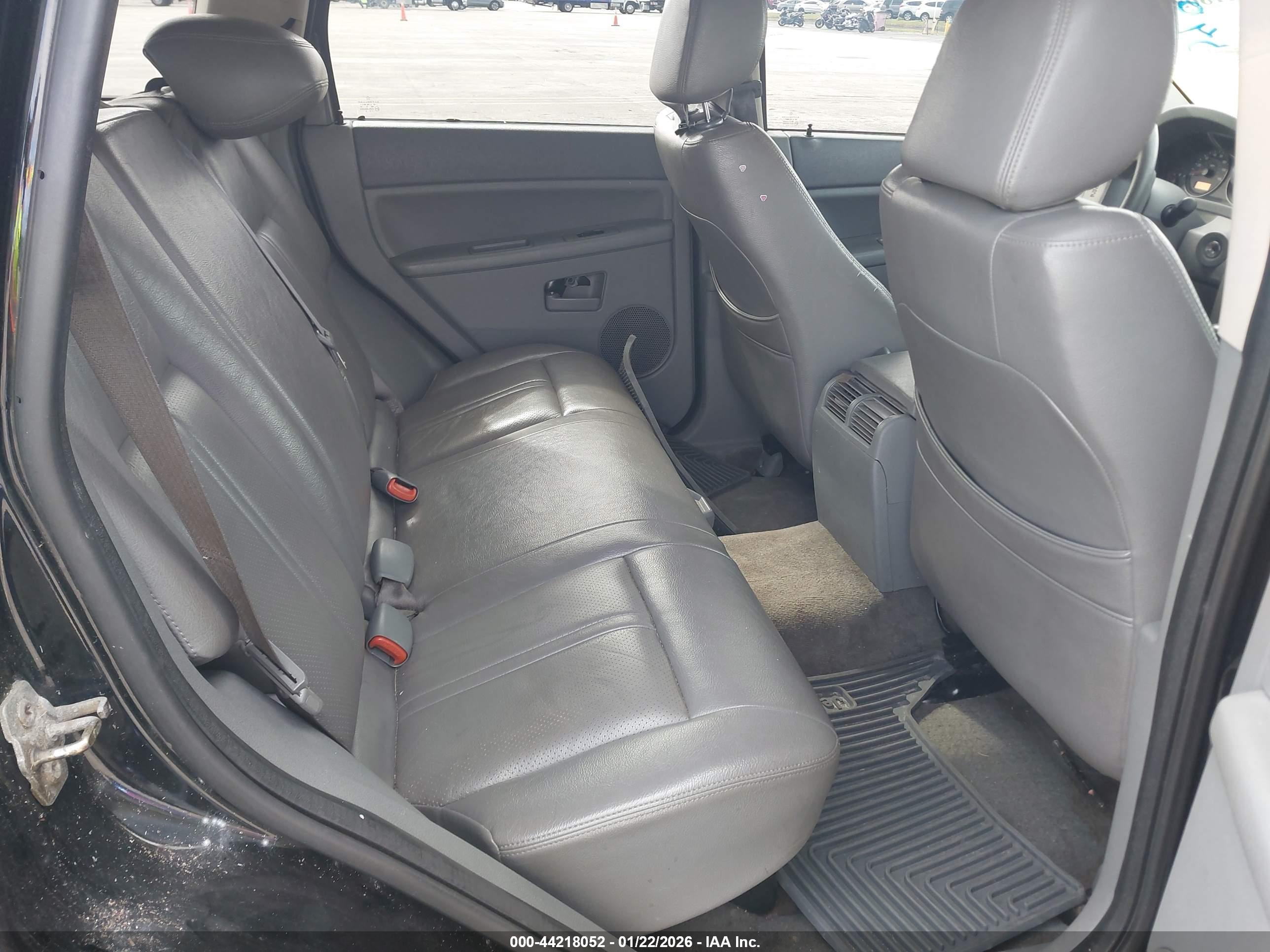 JEEP GRAND image 8