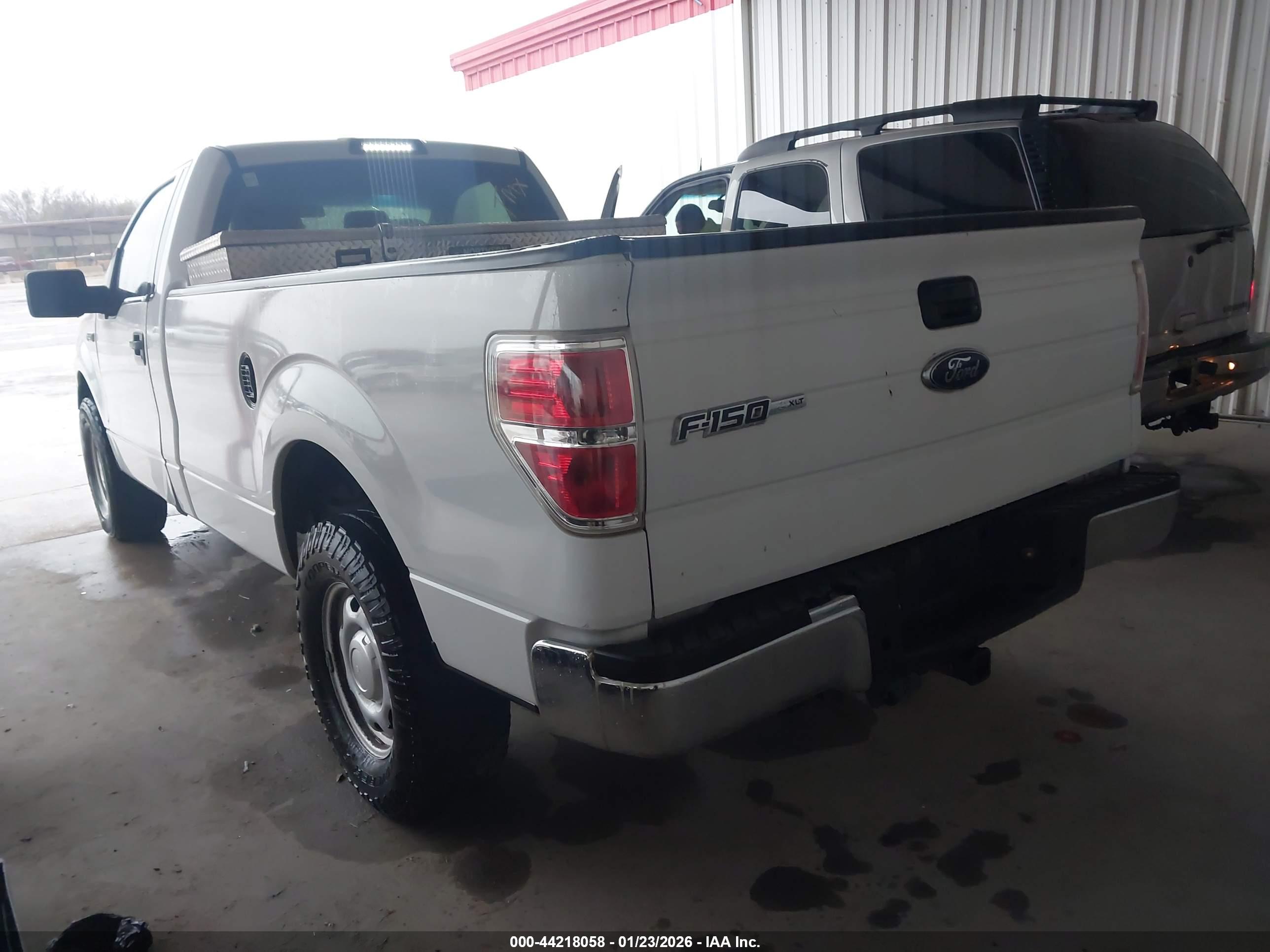 FORD F-150 image 3