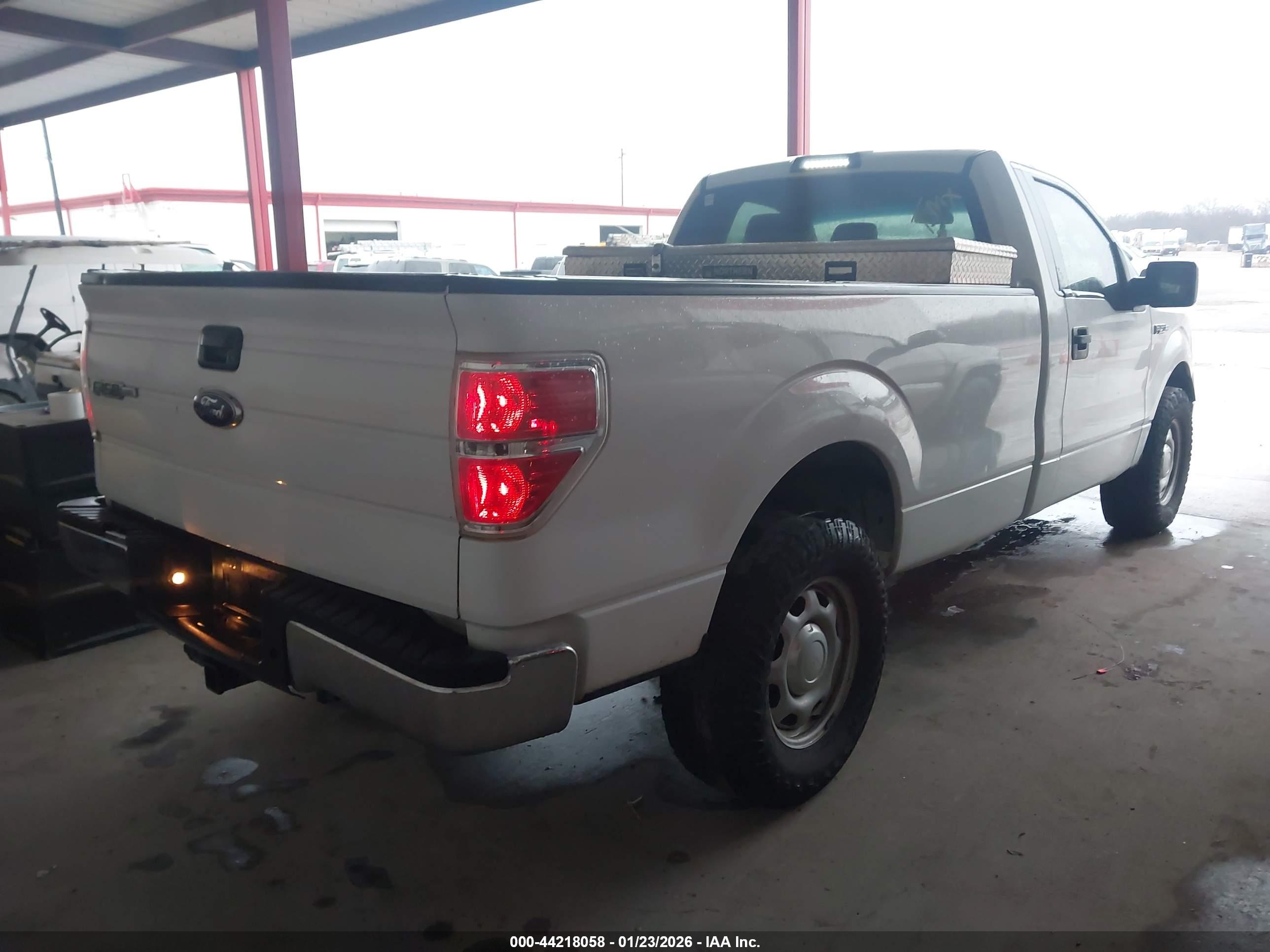 FORD F-150 image 4