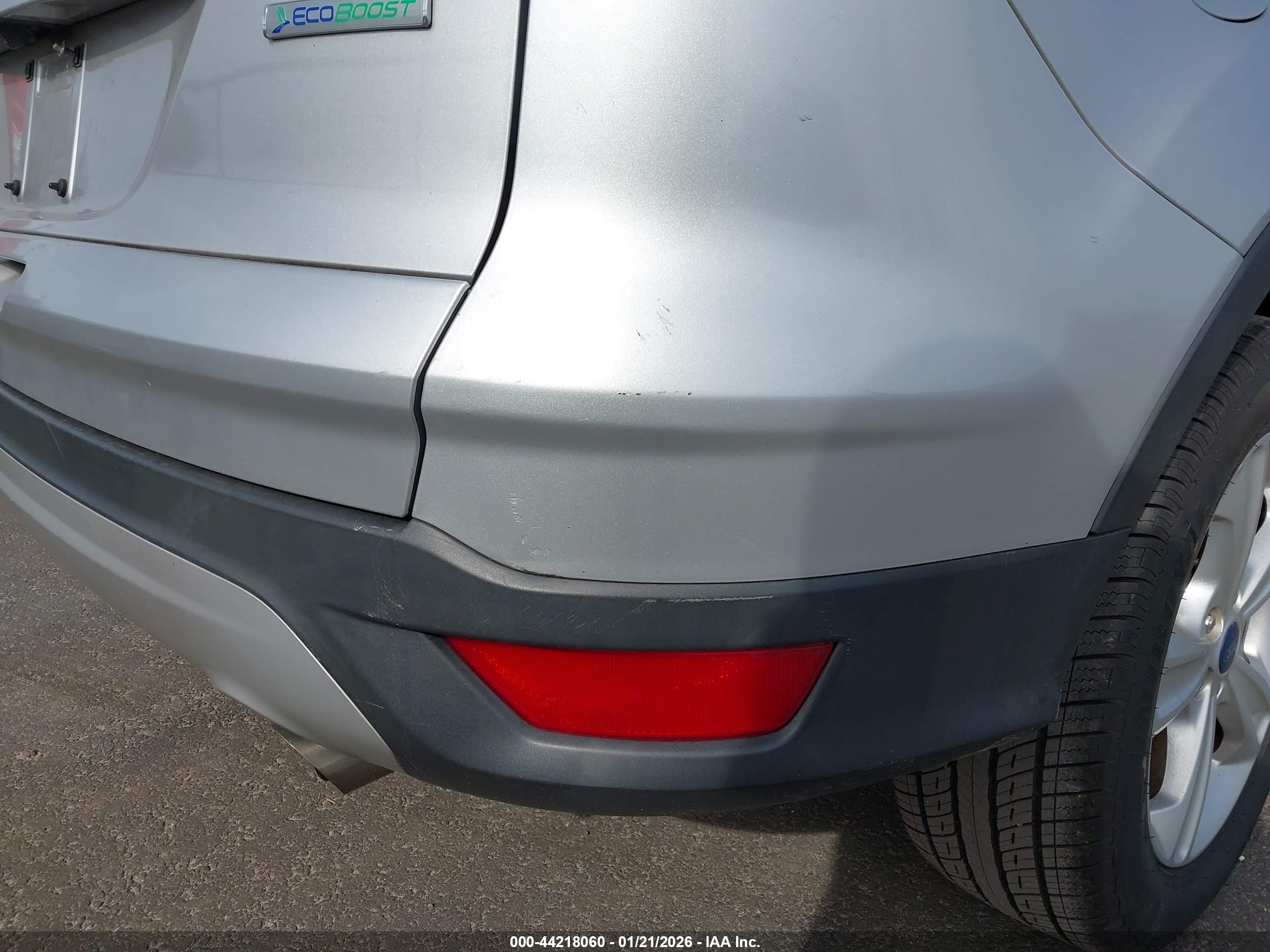FORD ESCAPE image 6