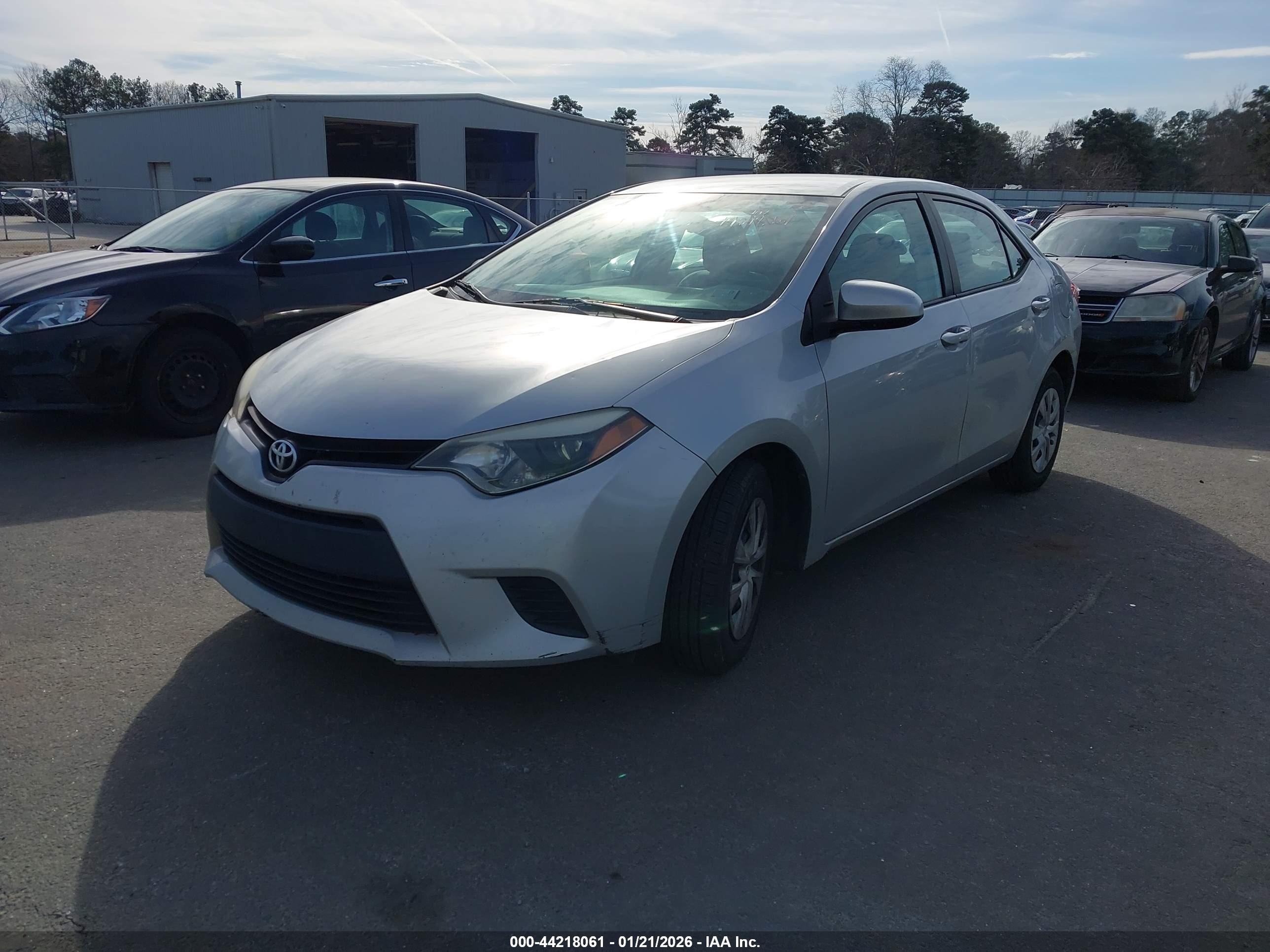 TOYOTA COROLLA image 2