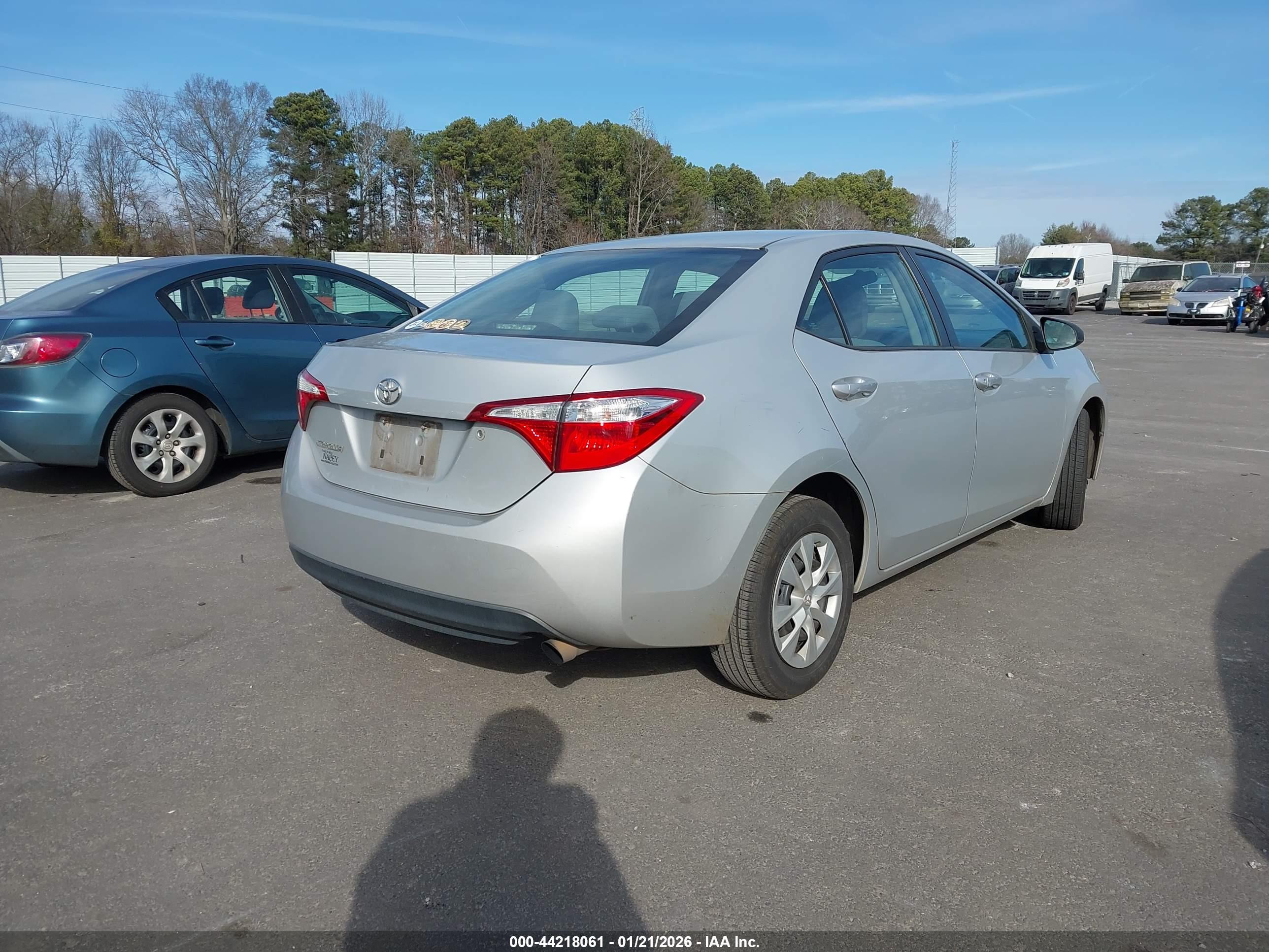 TOYOTA COROLLA image 4