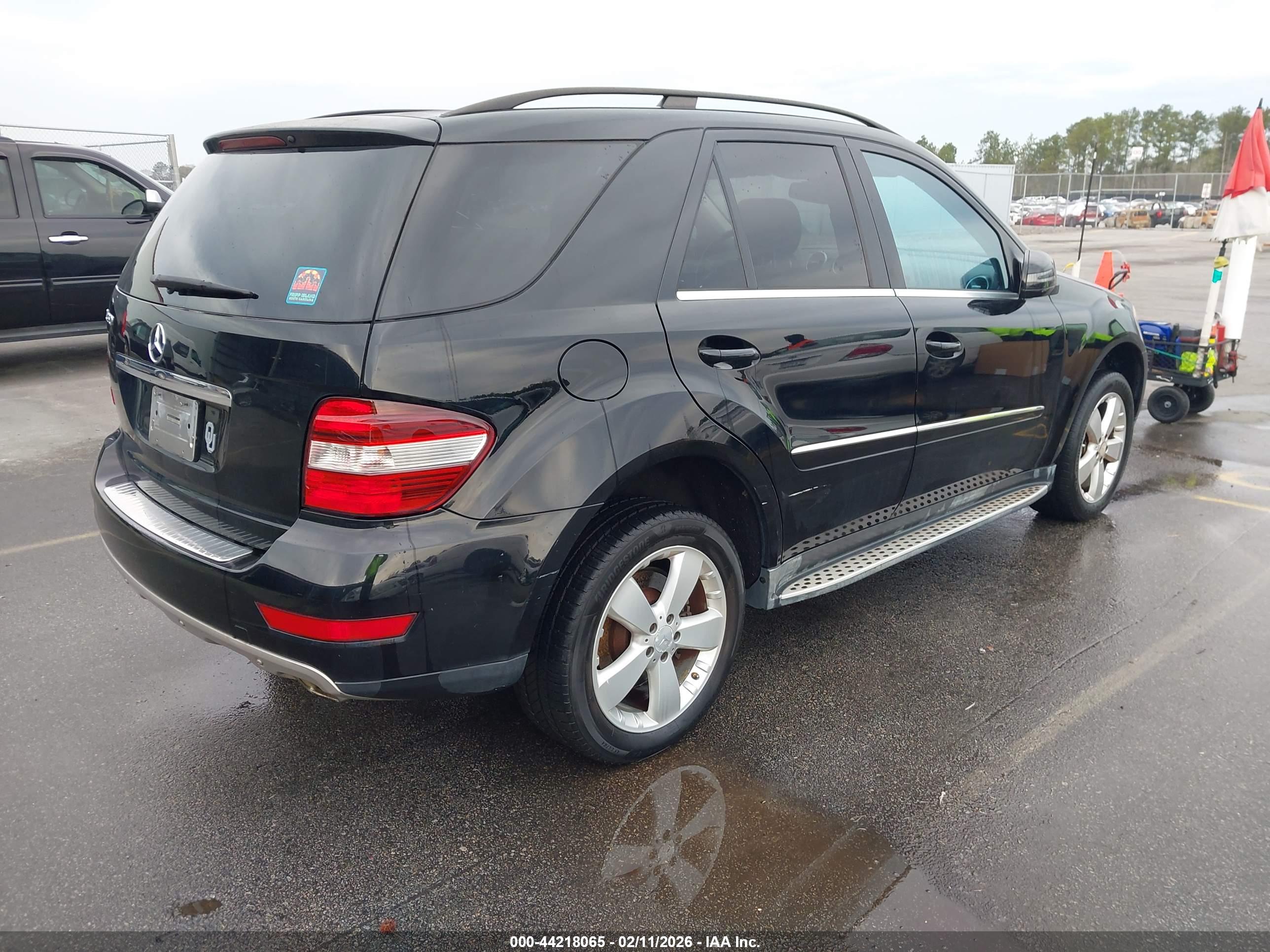 MERCEDES-BENZ M-CLASS image 4