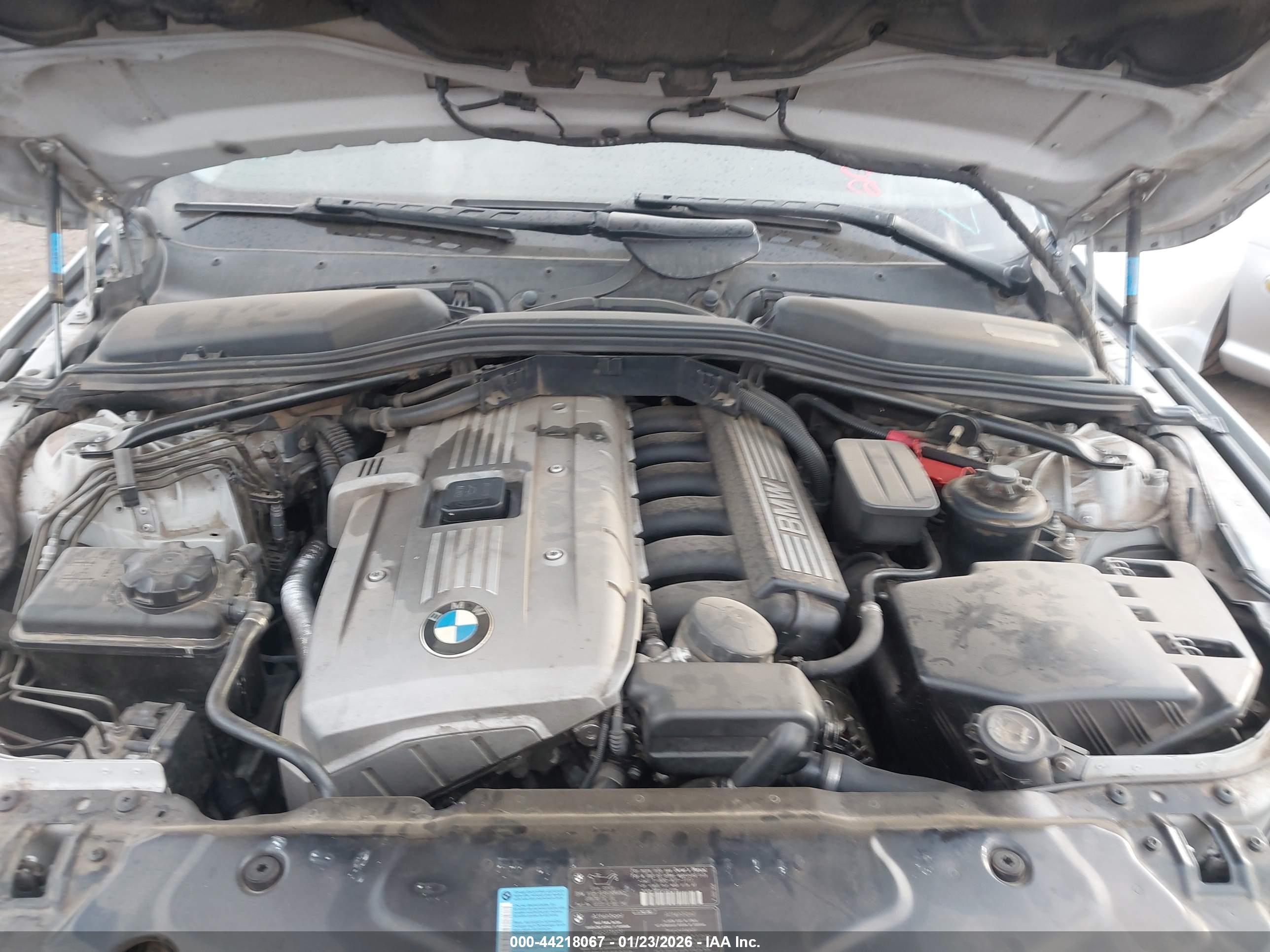 BMW 525I image 10