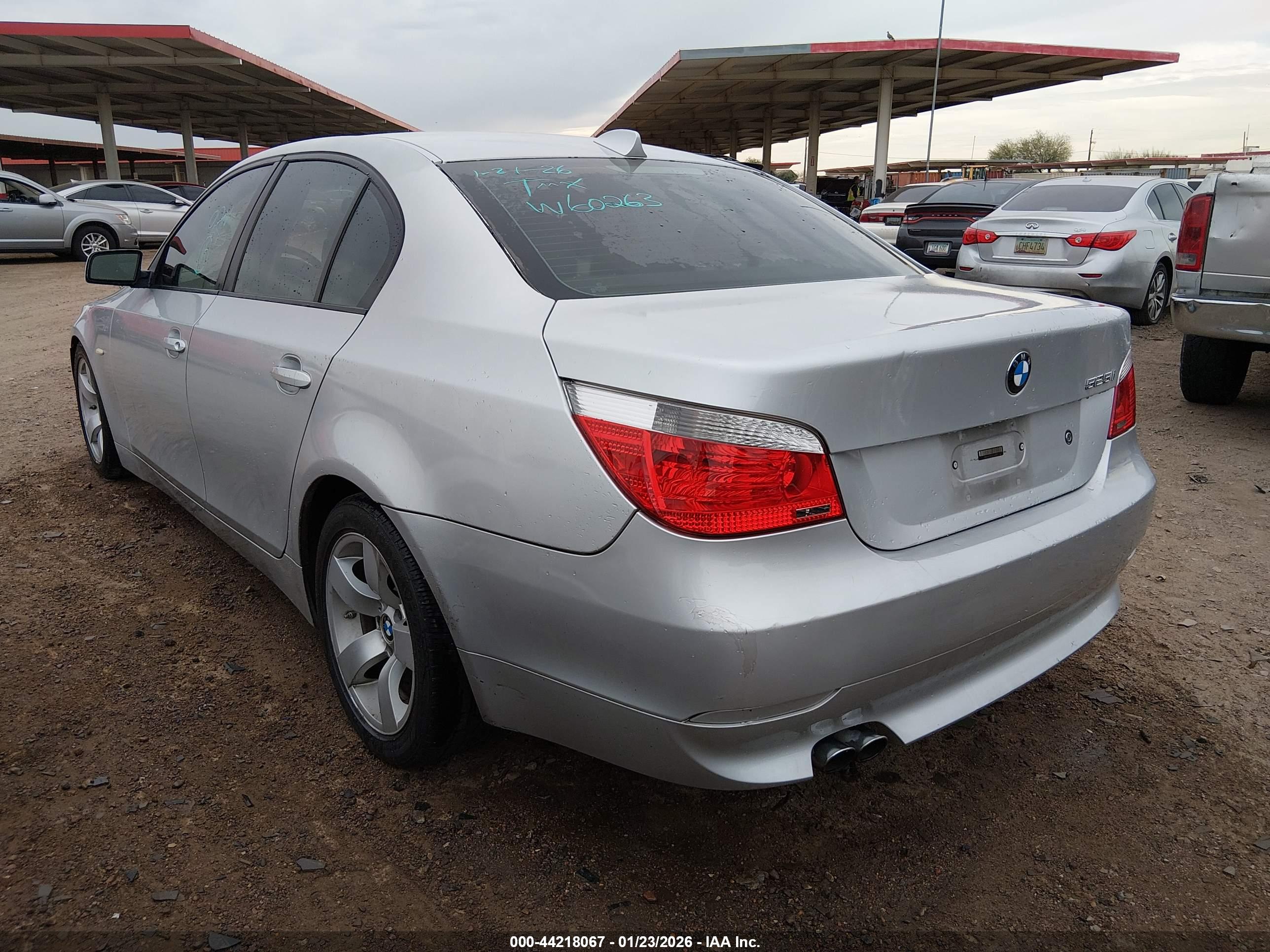 BMW 525I image 3