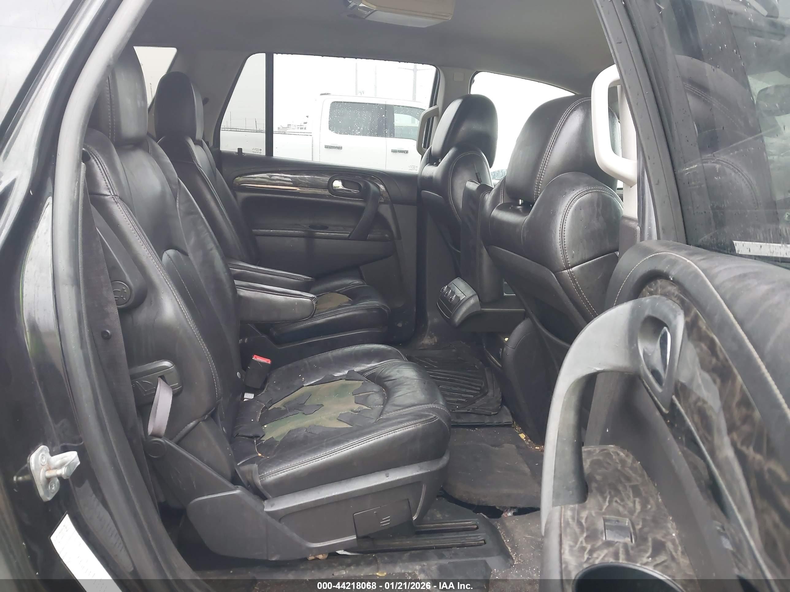 BUICK ENCLAVE image 8