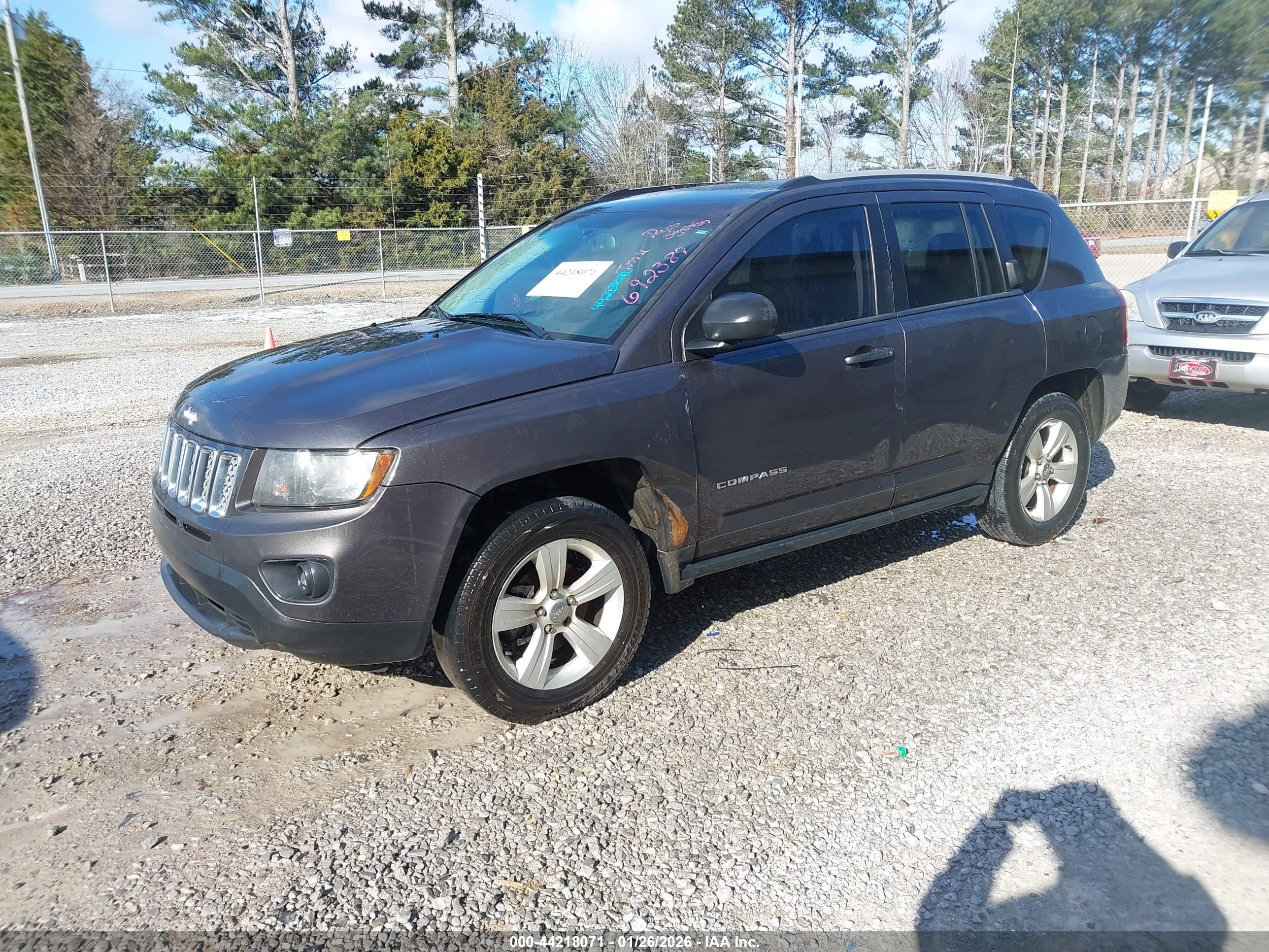 JEEP COMPASS image 2