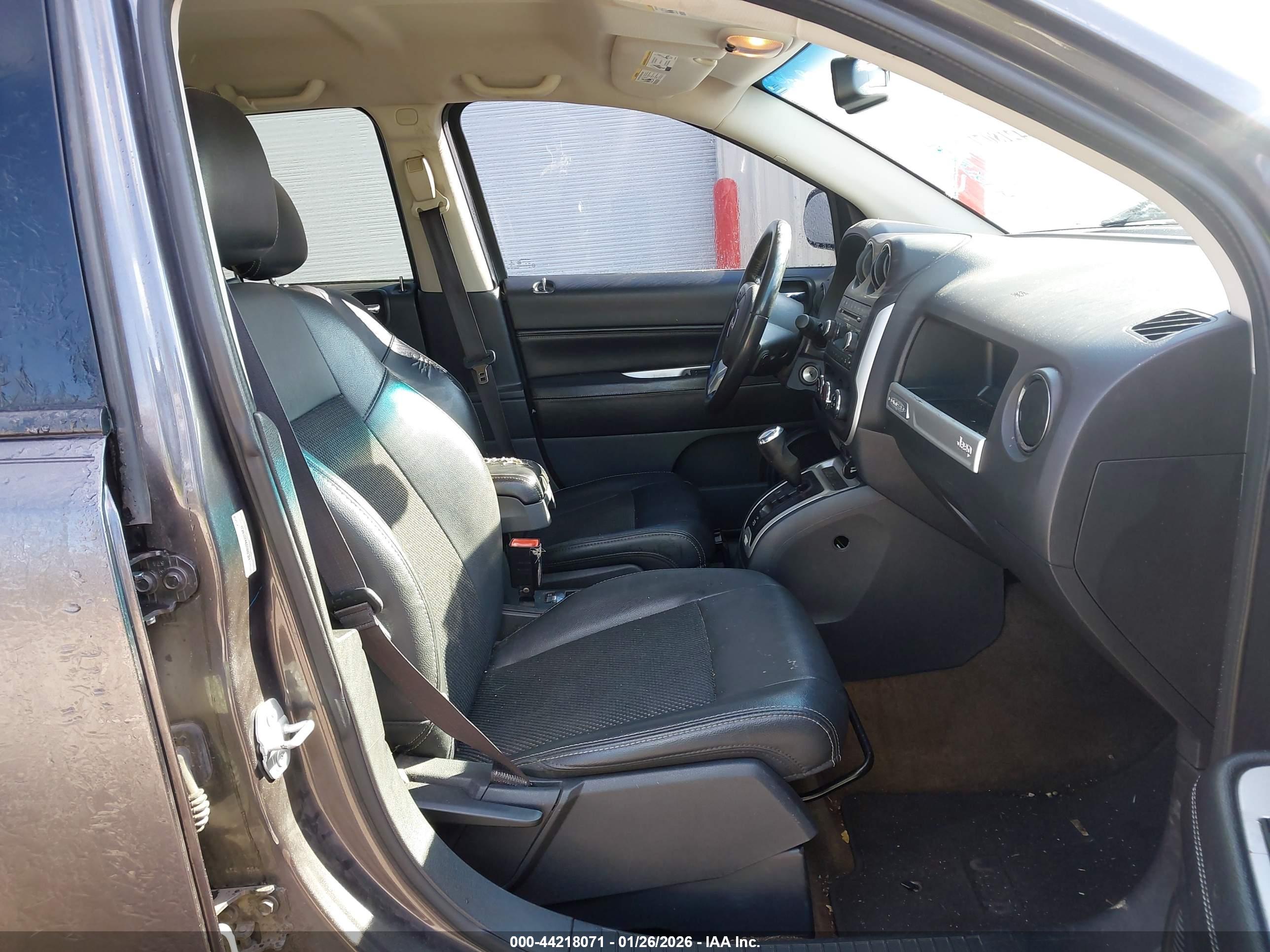 JEEP COMPASS image 5