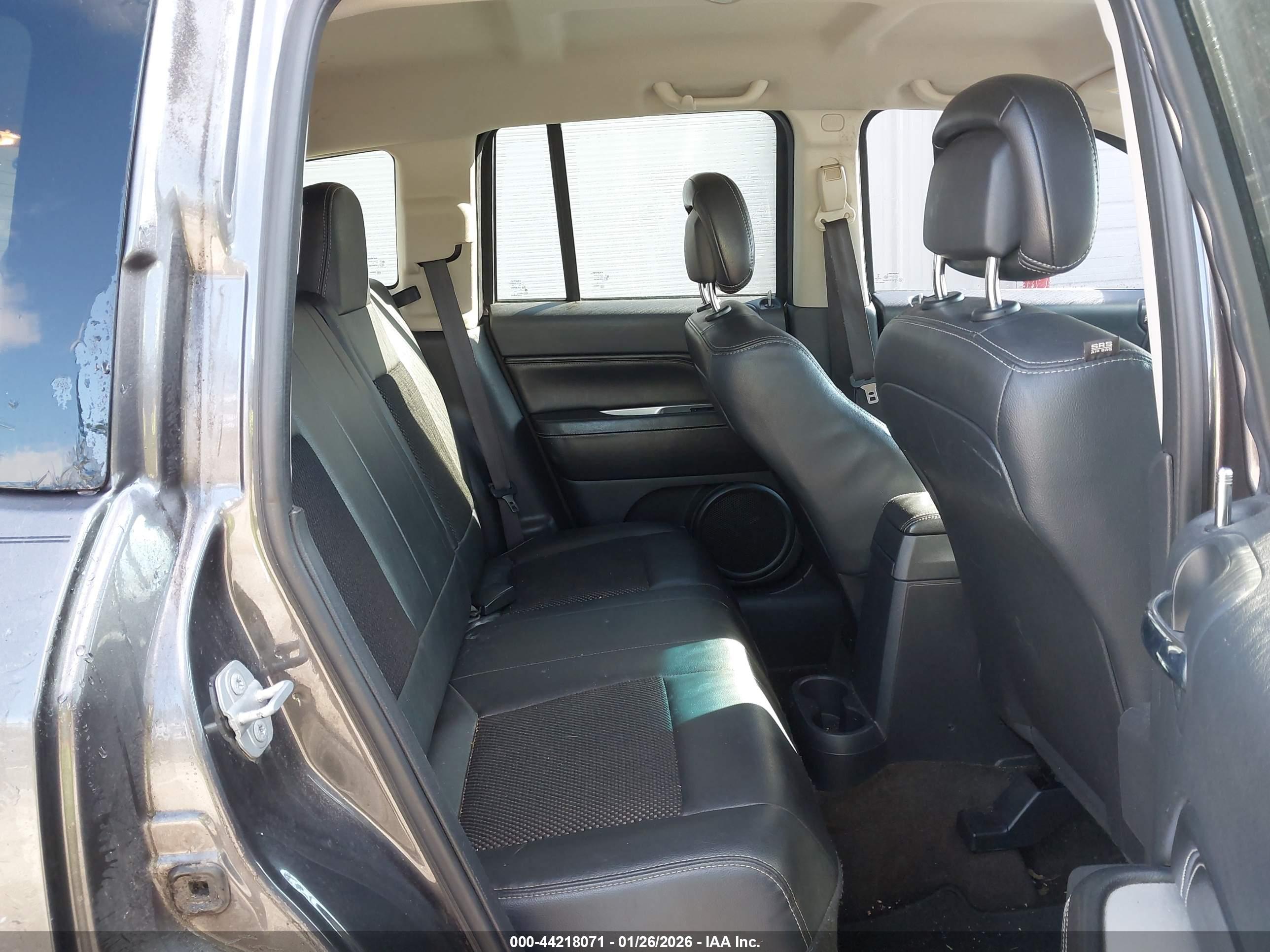 JEEP COMPASS image 8
