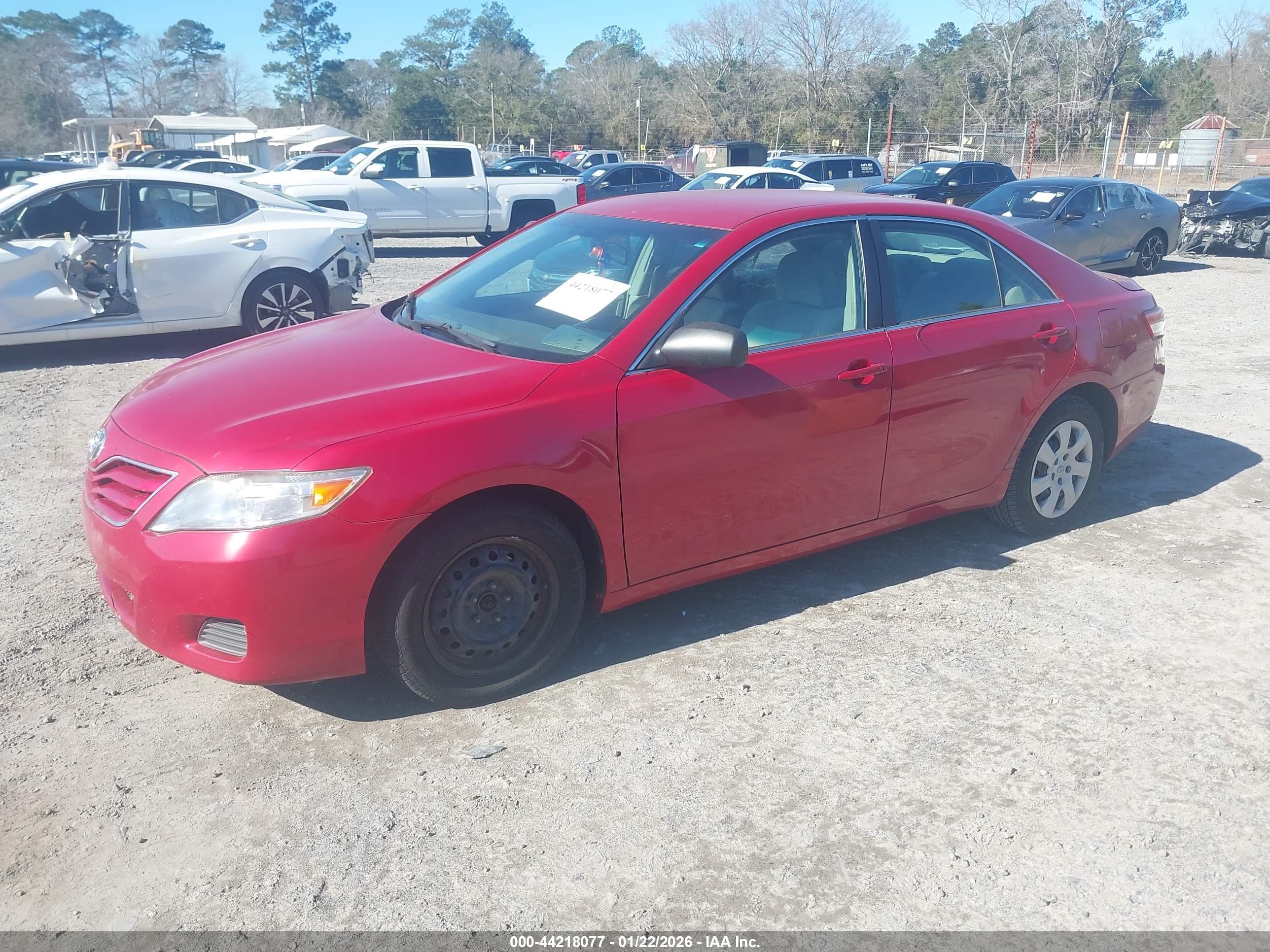 TOYOTA CAMRY image 2