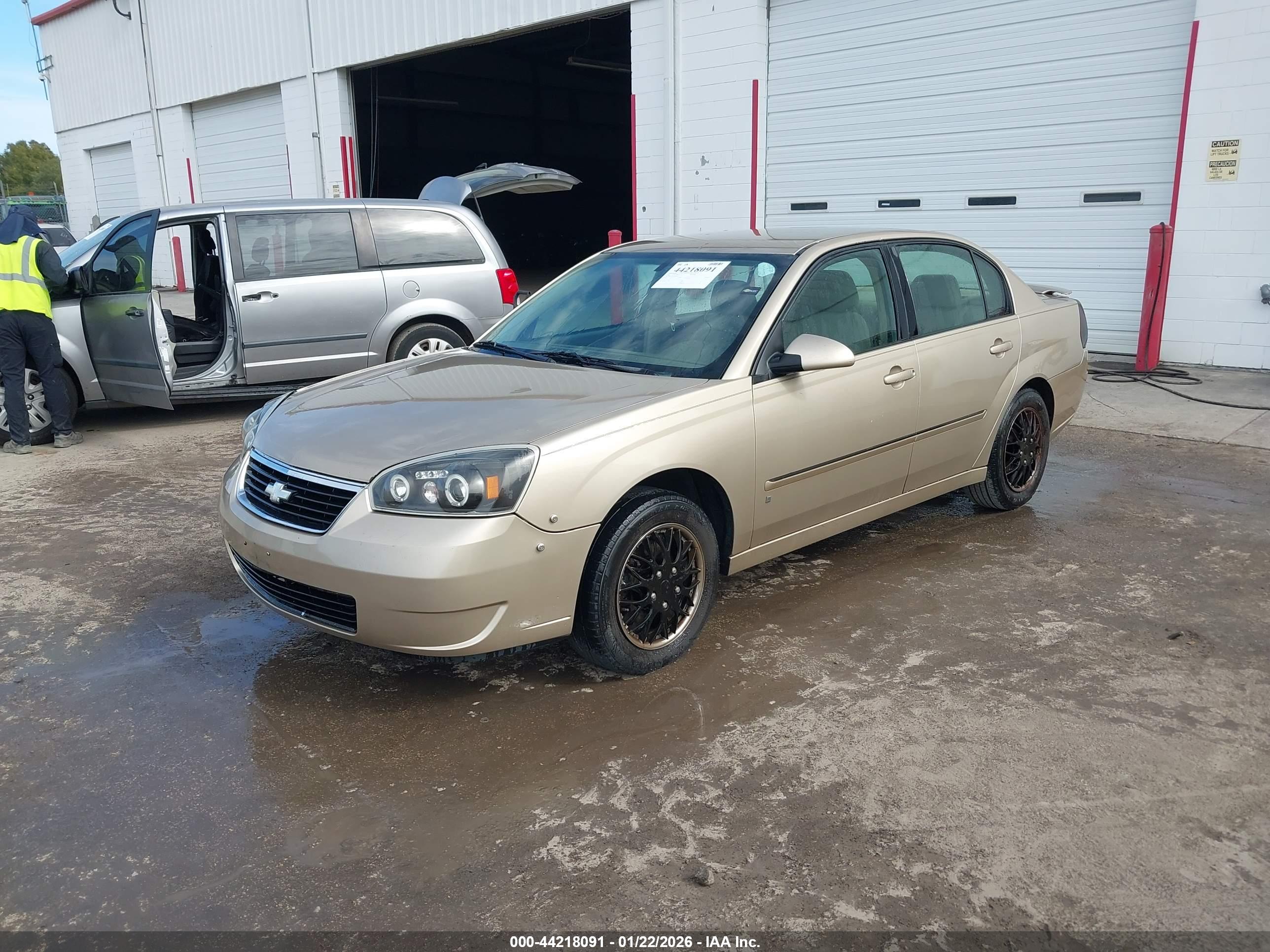 CHEVROLET MALIBU image 2
