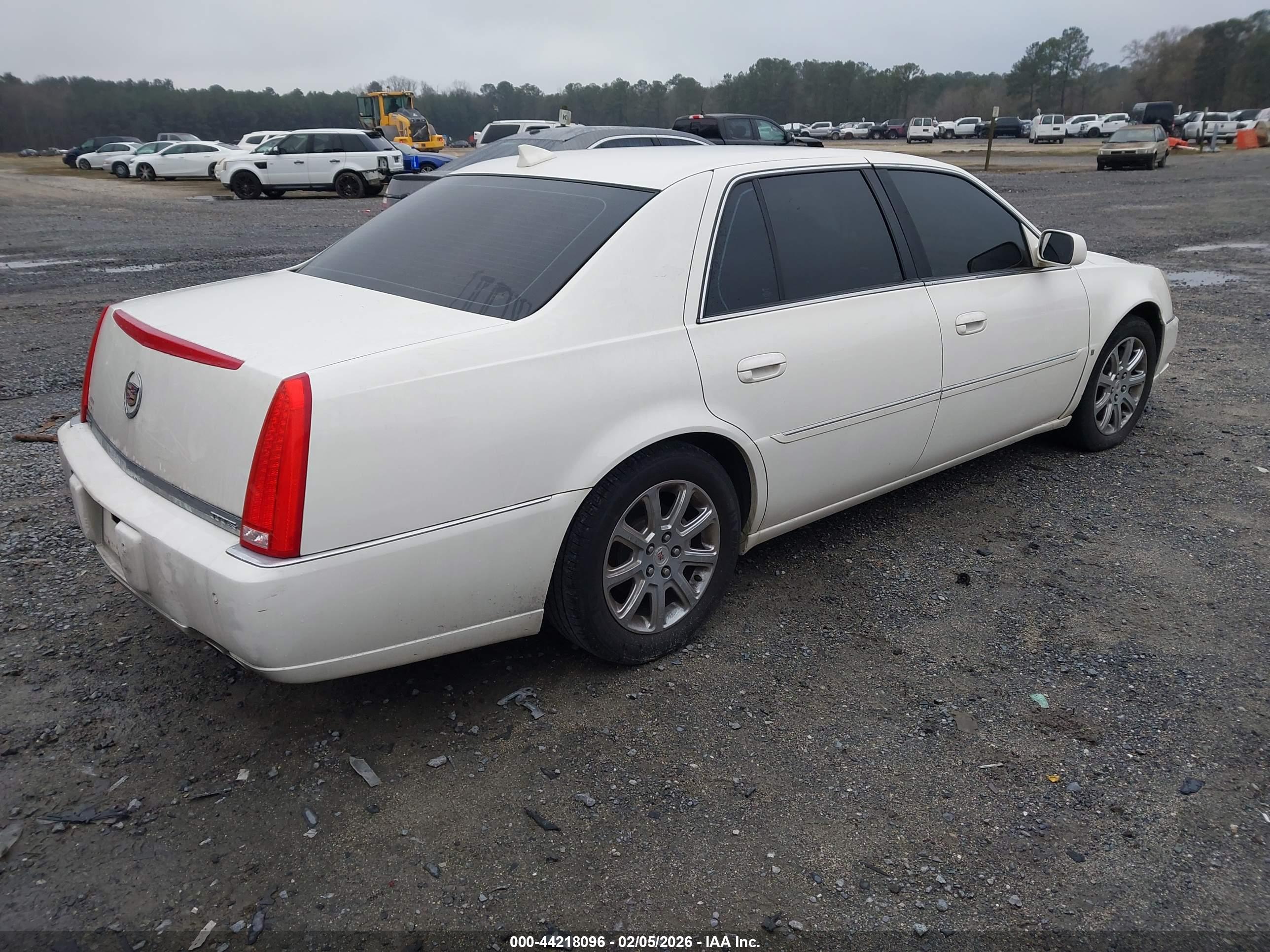 CADILLAC DTS image 4