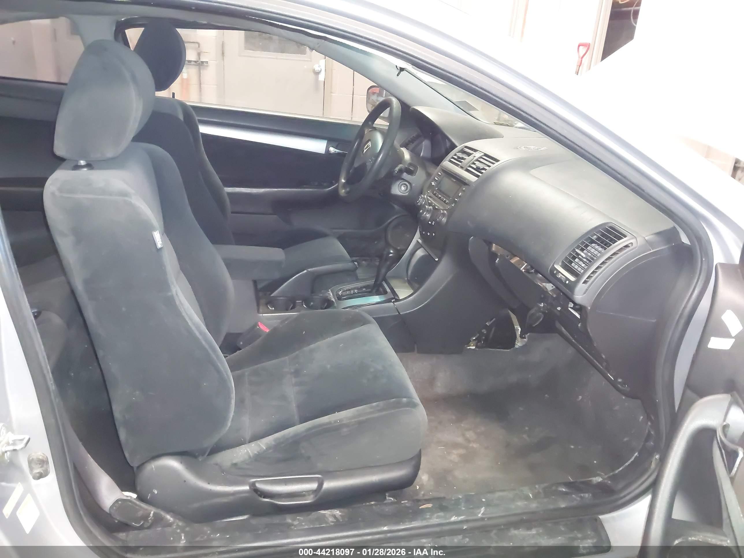 HONDA ACCORD image 5