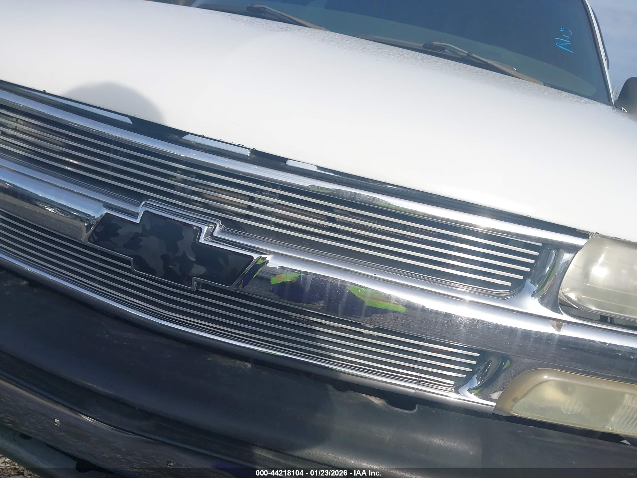 CHEVROLET TAHOE image 10