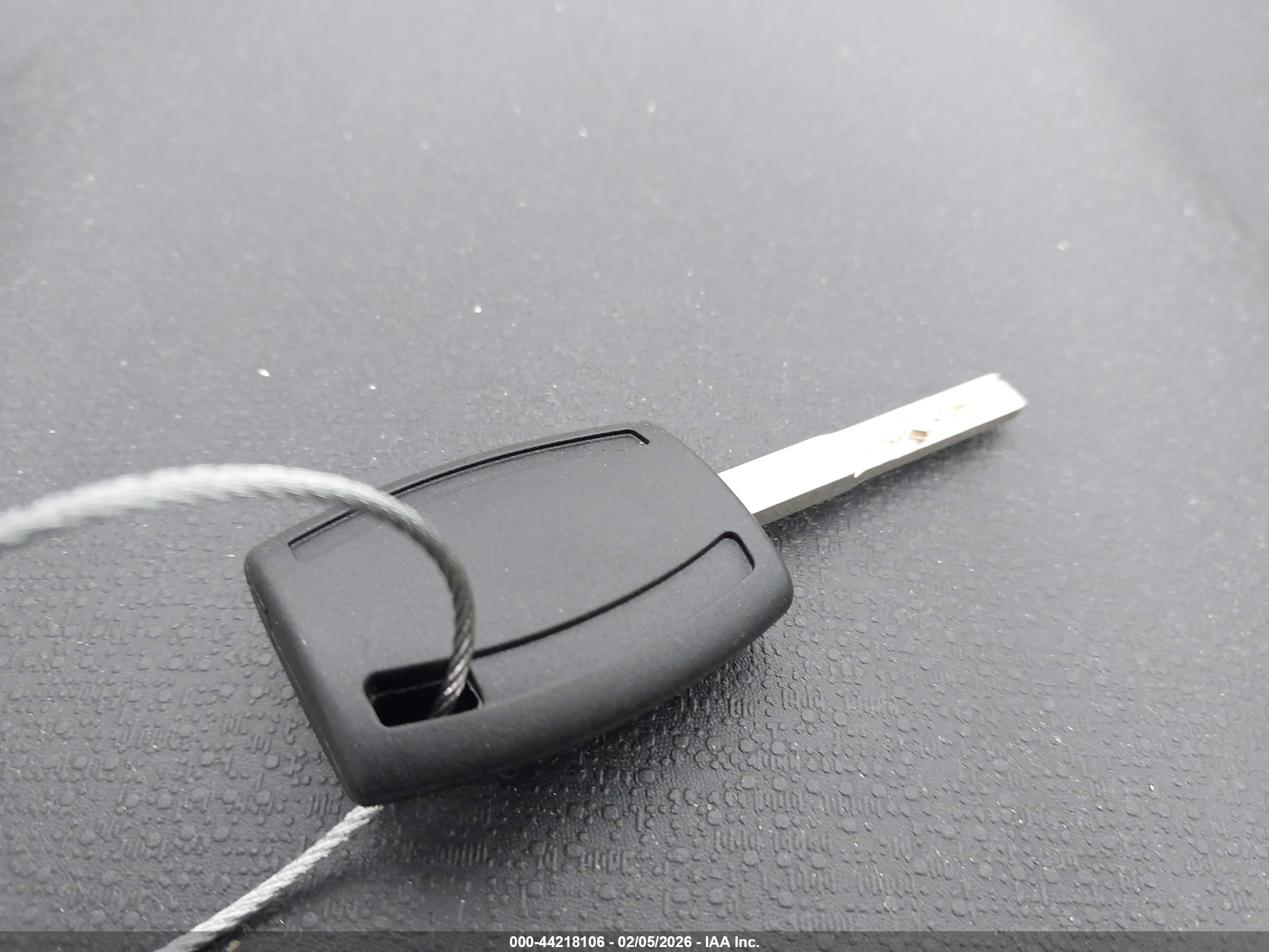 FORD FIESTA image 11