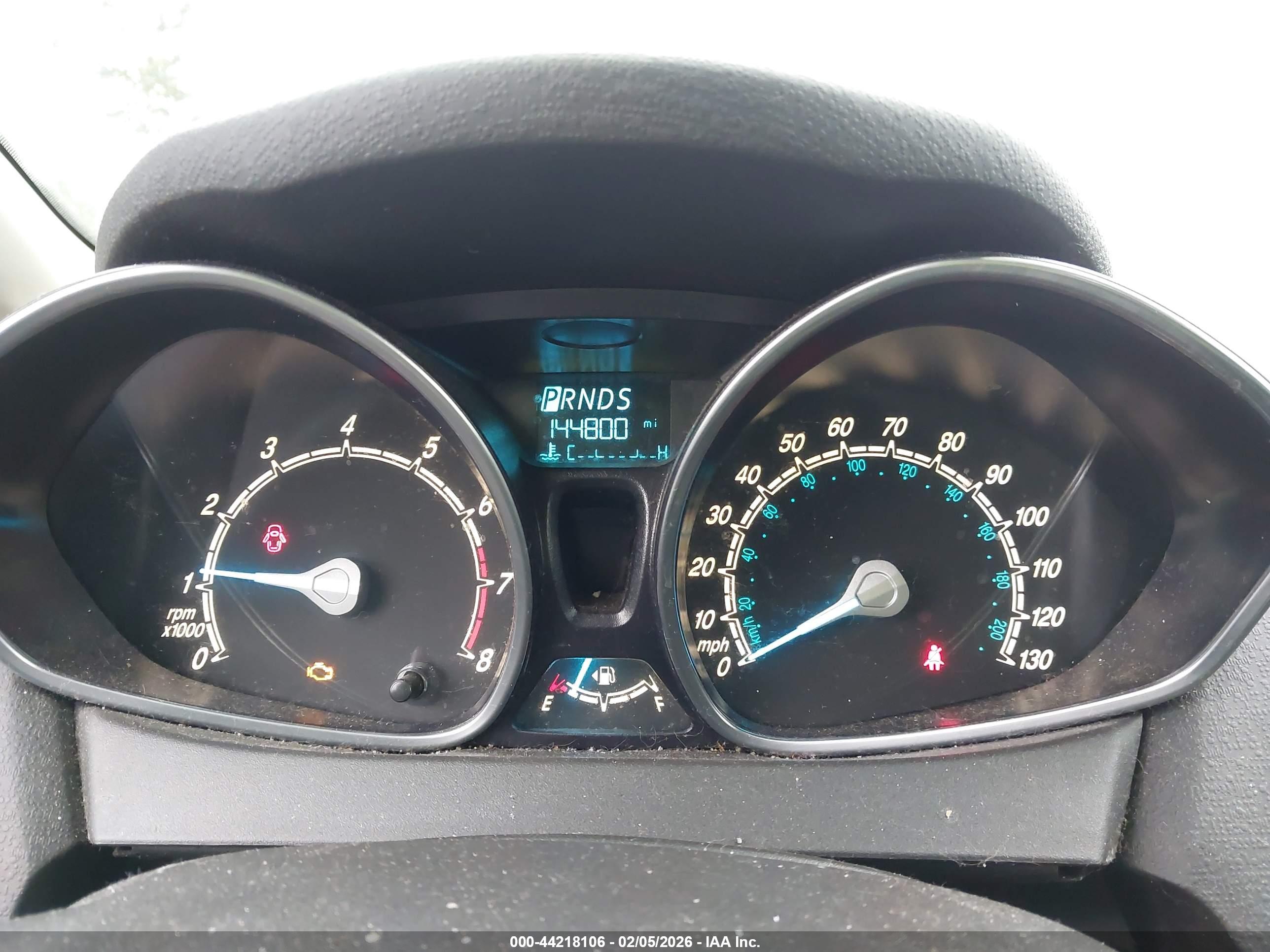 FORD FIESTA image 7