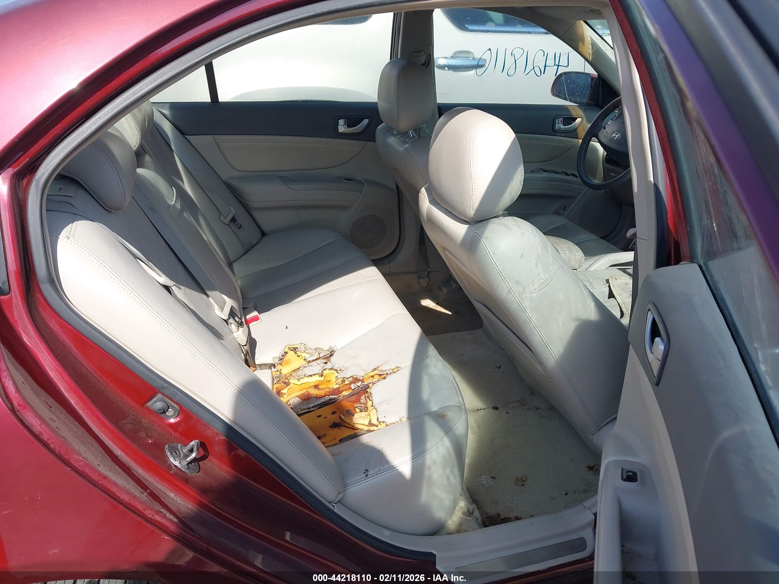 HYUNDAI SONATA image 8