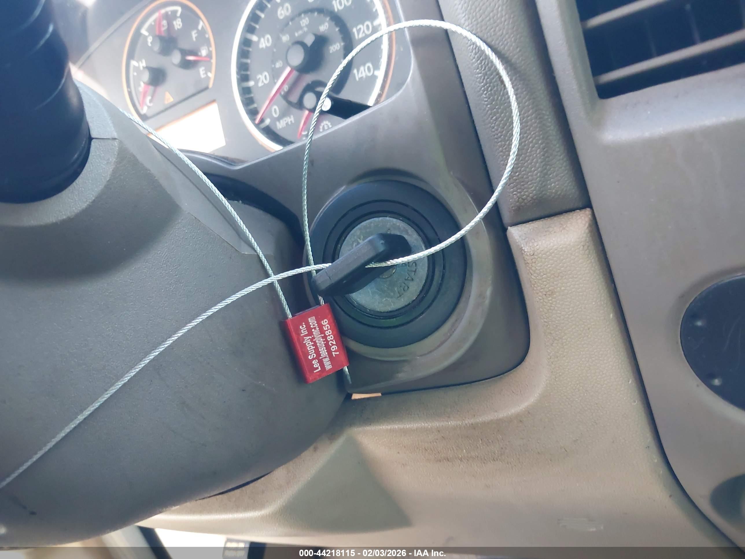 NISSAN TITAN image 11