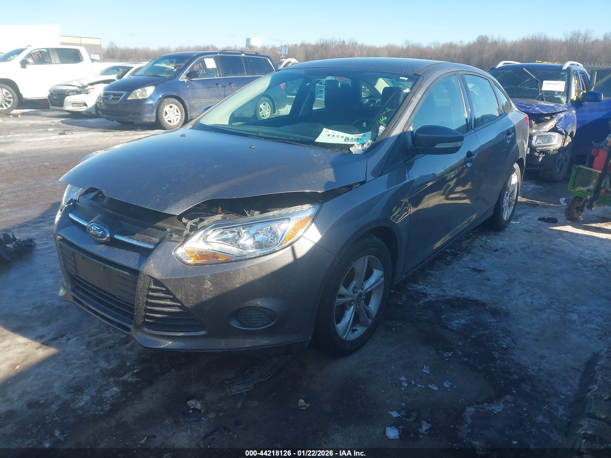 FORD FOCUS image 2