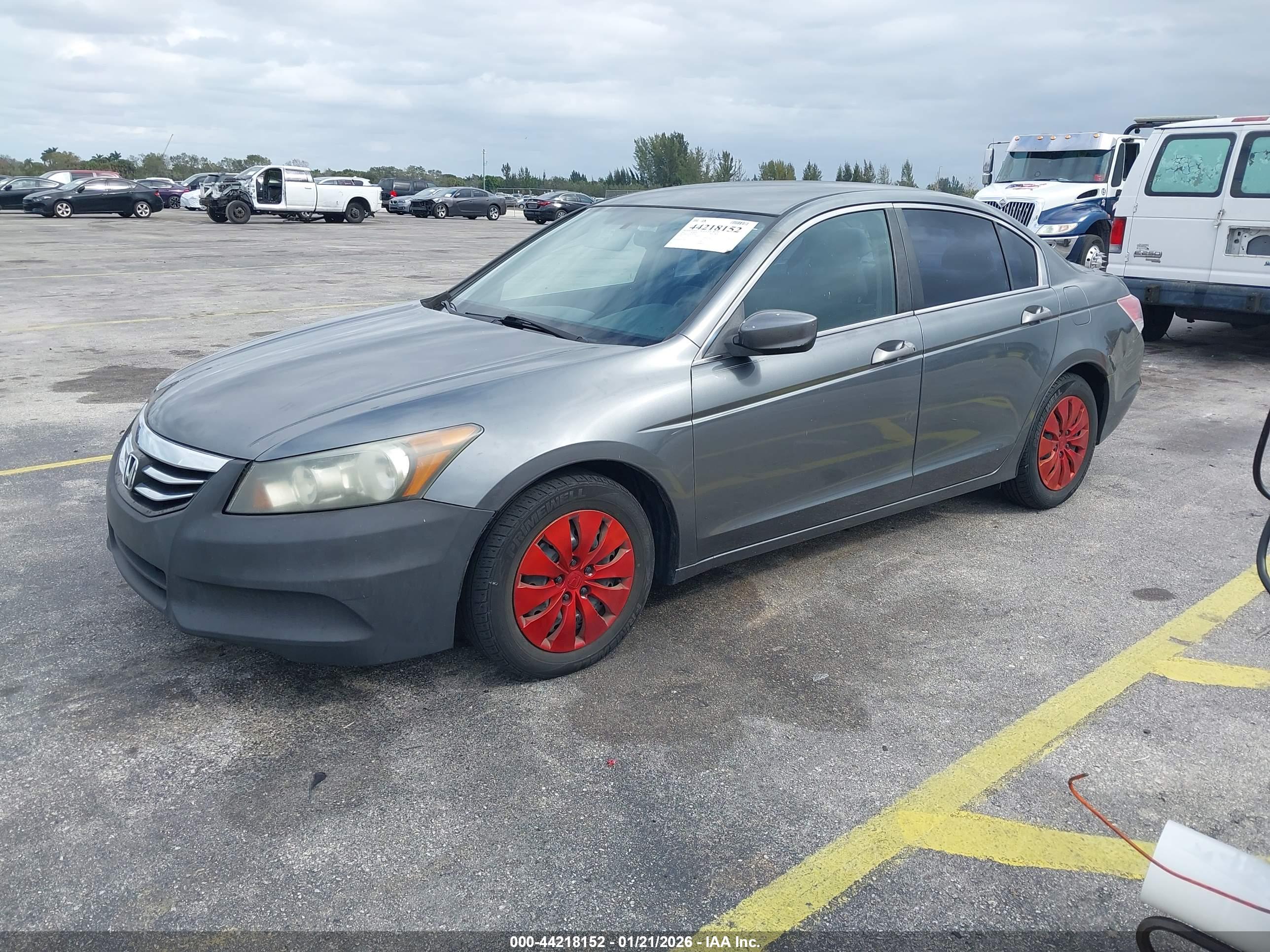 HONDA ACCORD image 2