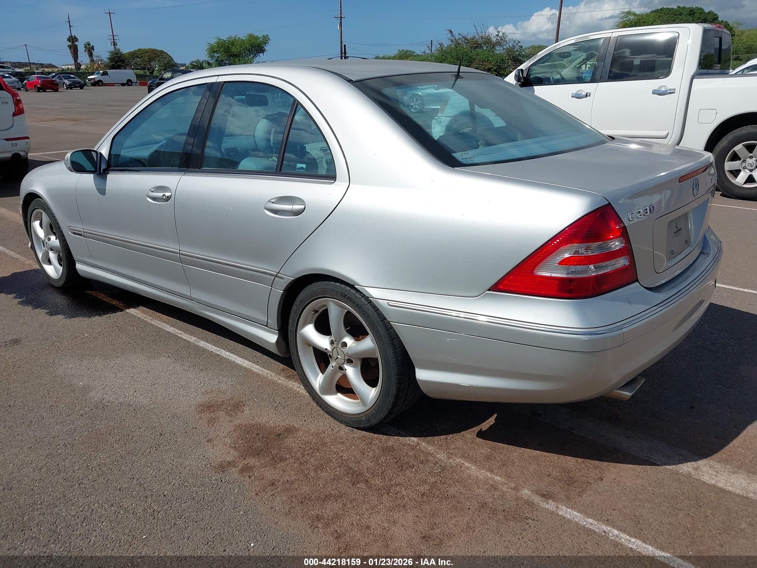 MERCEDES-BENZ C image 3