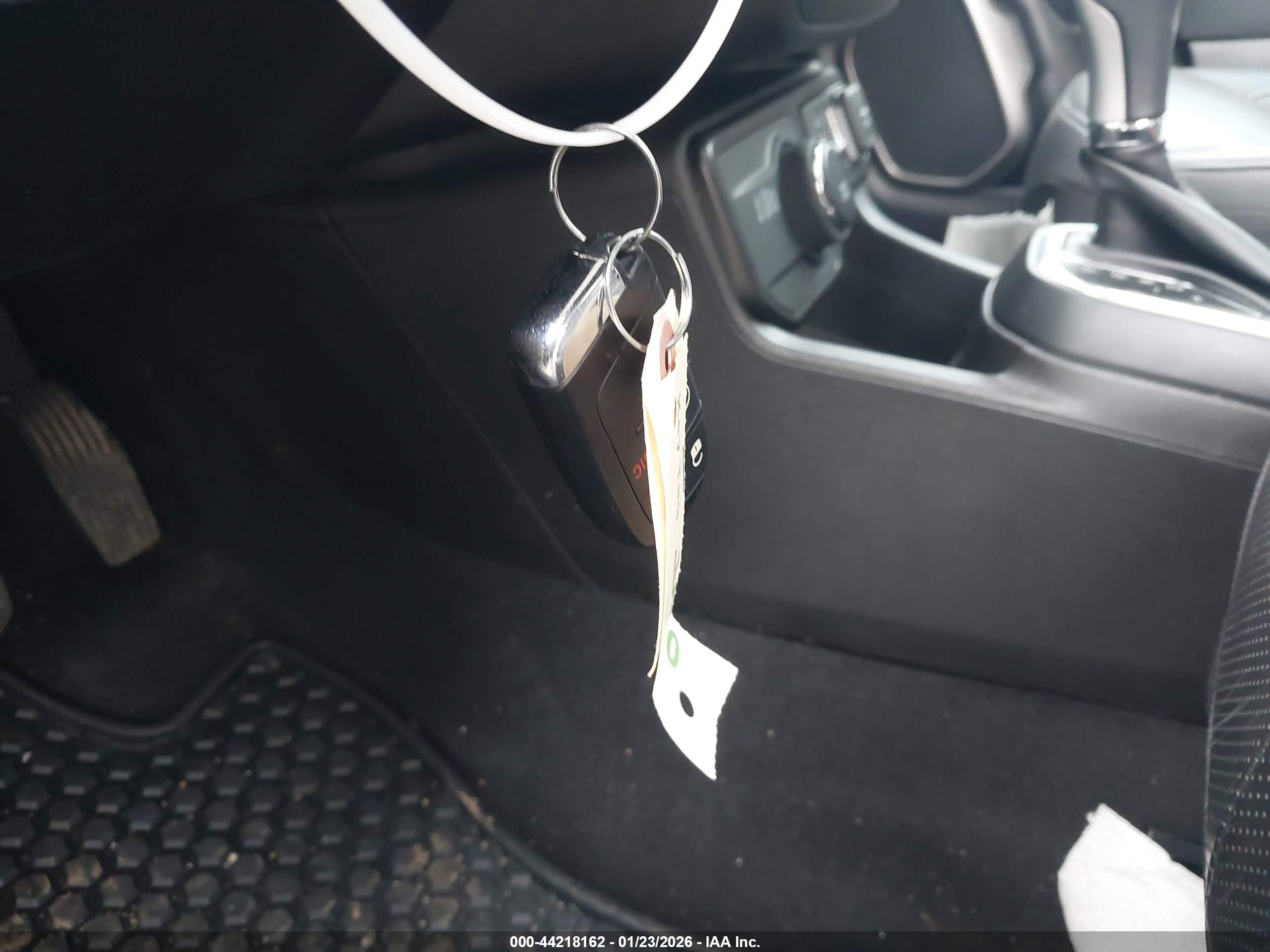 JEEP RENEGADE image 11
