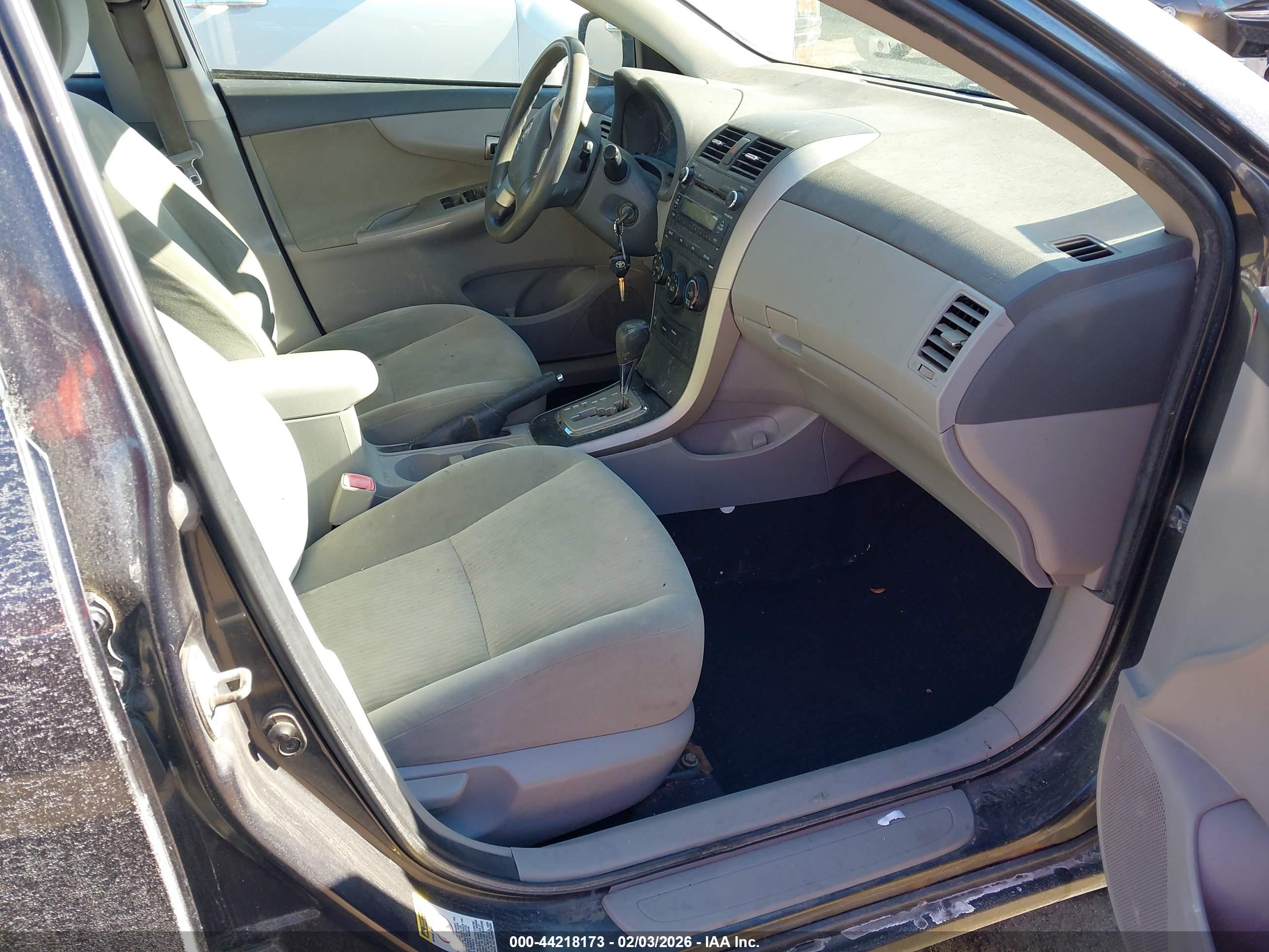 TOYOTA COROLLA image 5