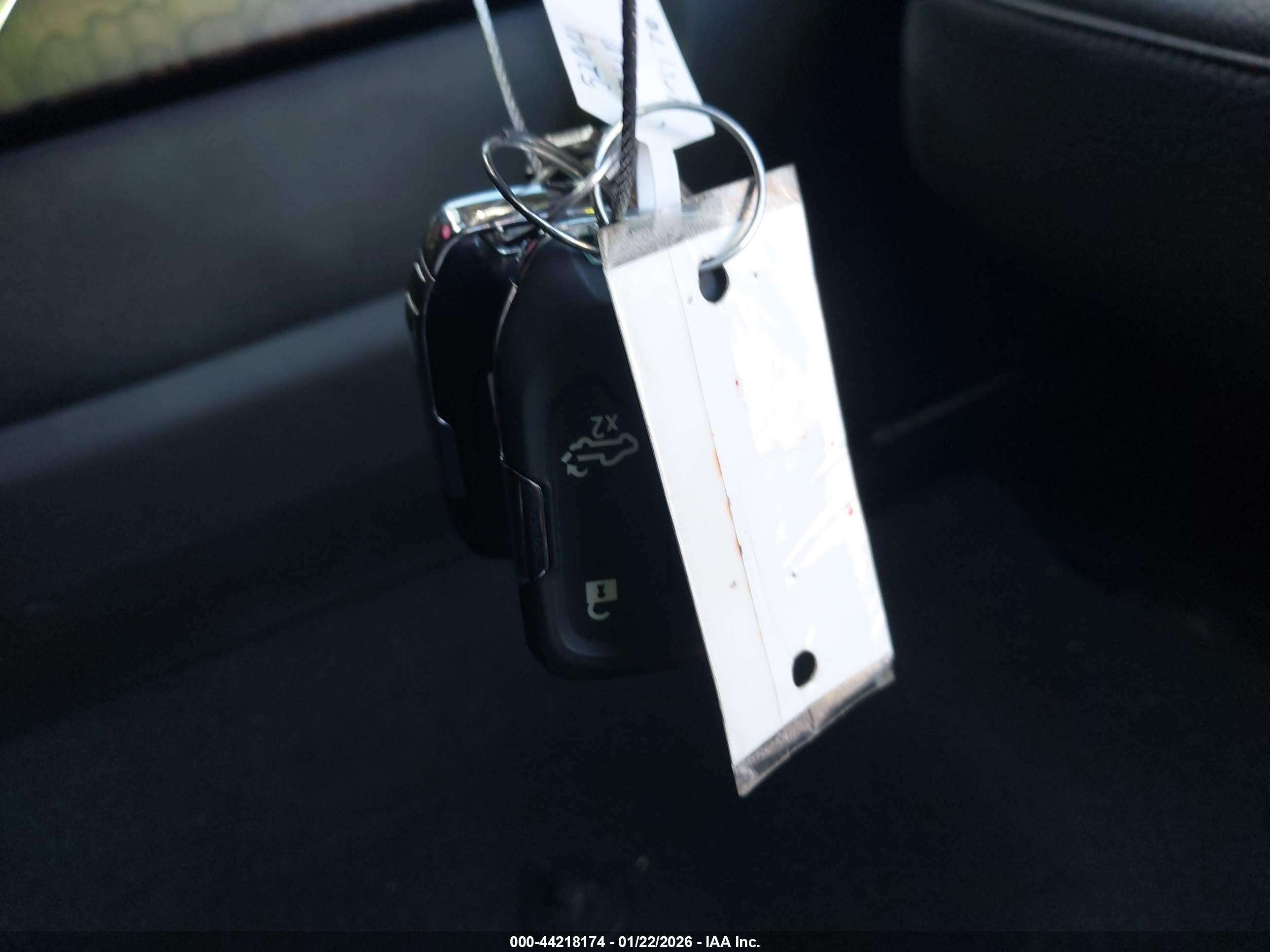 GMC SIERRA image 11