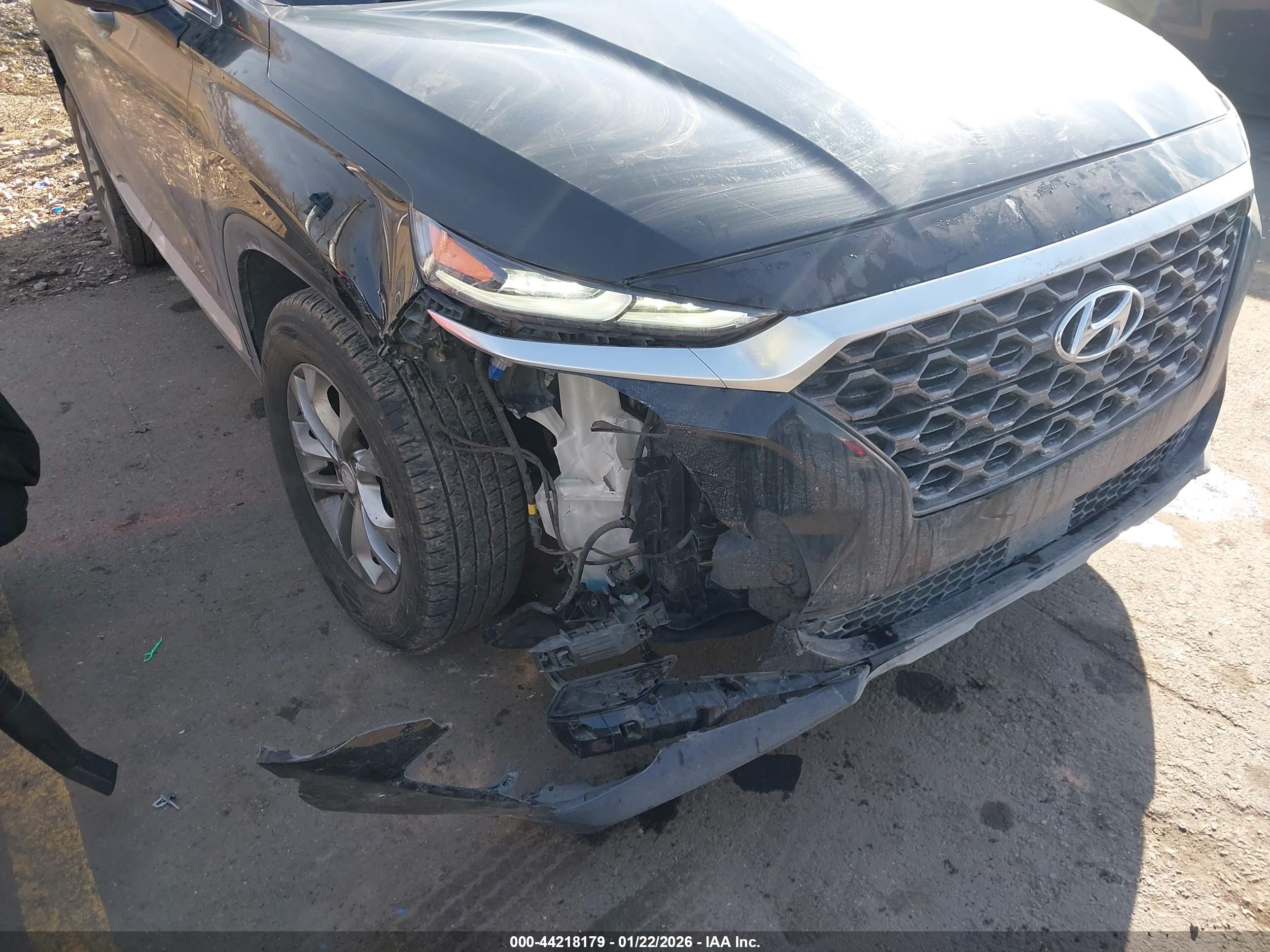 HYUNDAI SANTA image 6