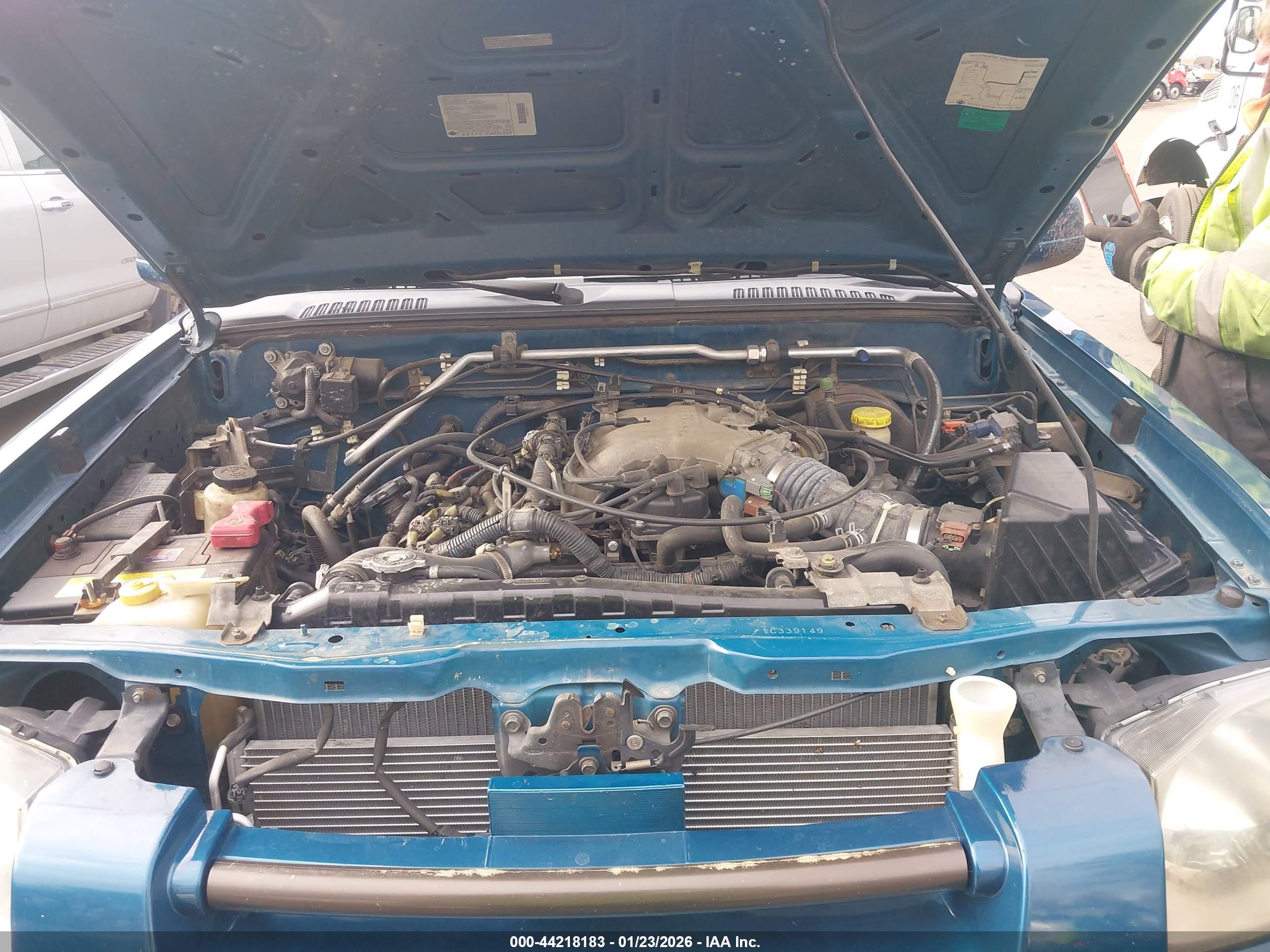 NISSAN FRONTIER image 10